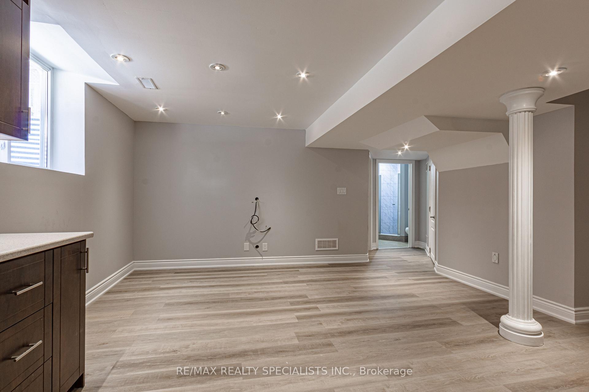 5118 Misty Pine Crescent Lower