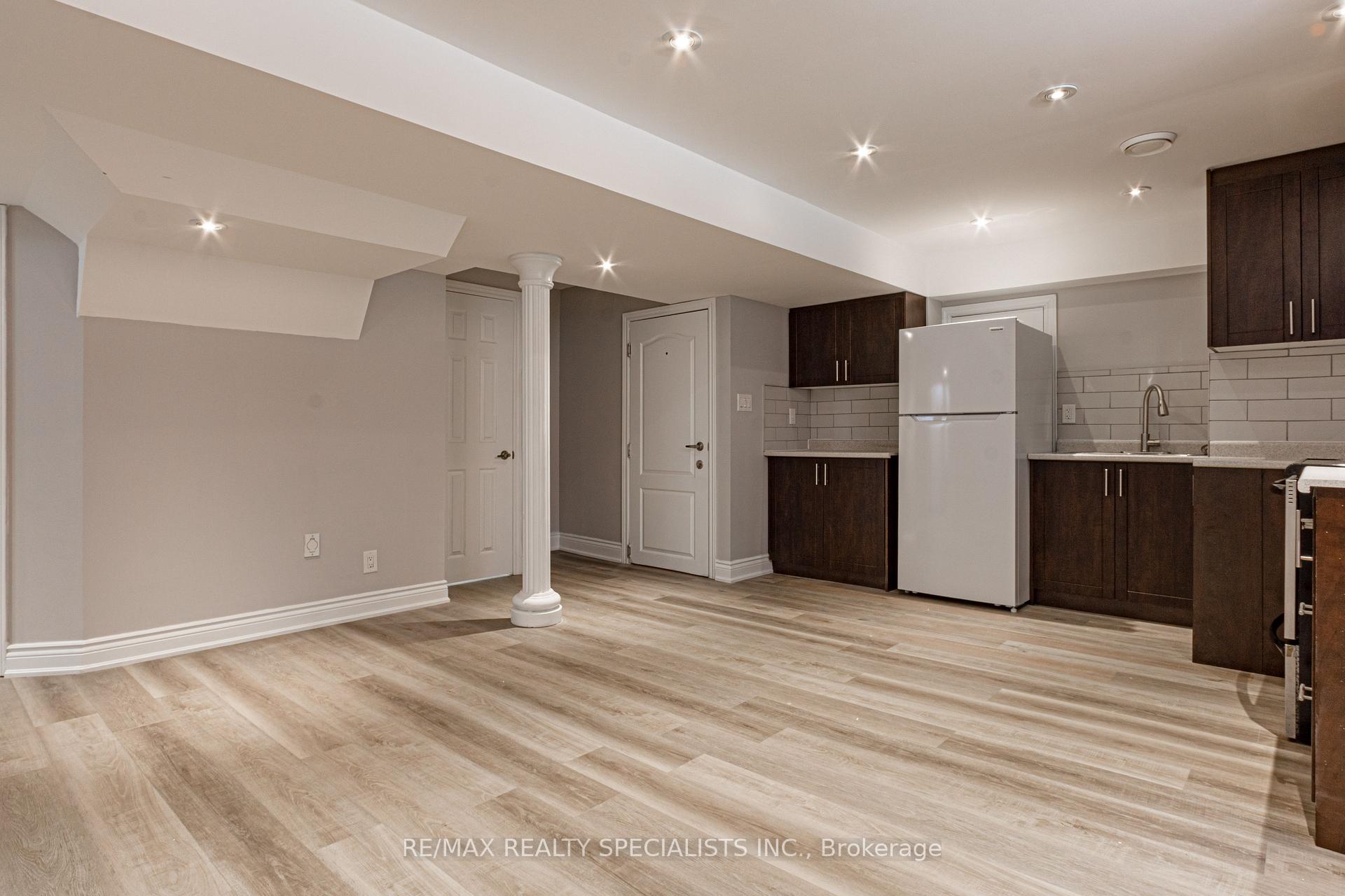 5118 Misty Pine Crescent Lower