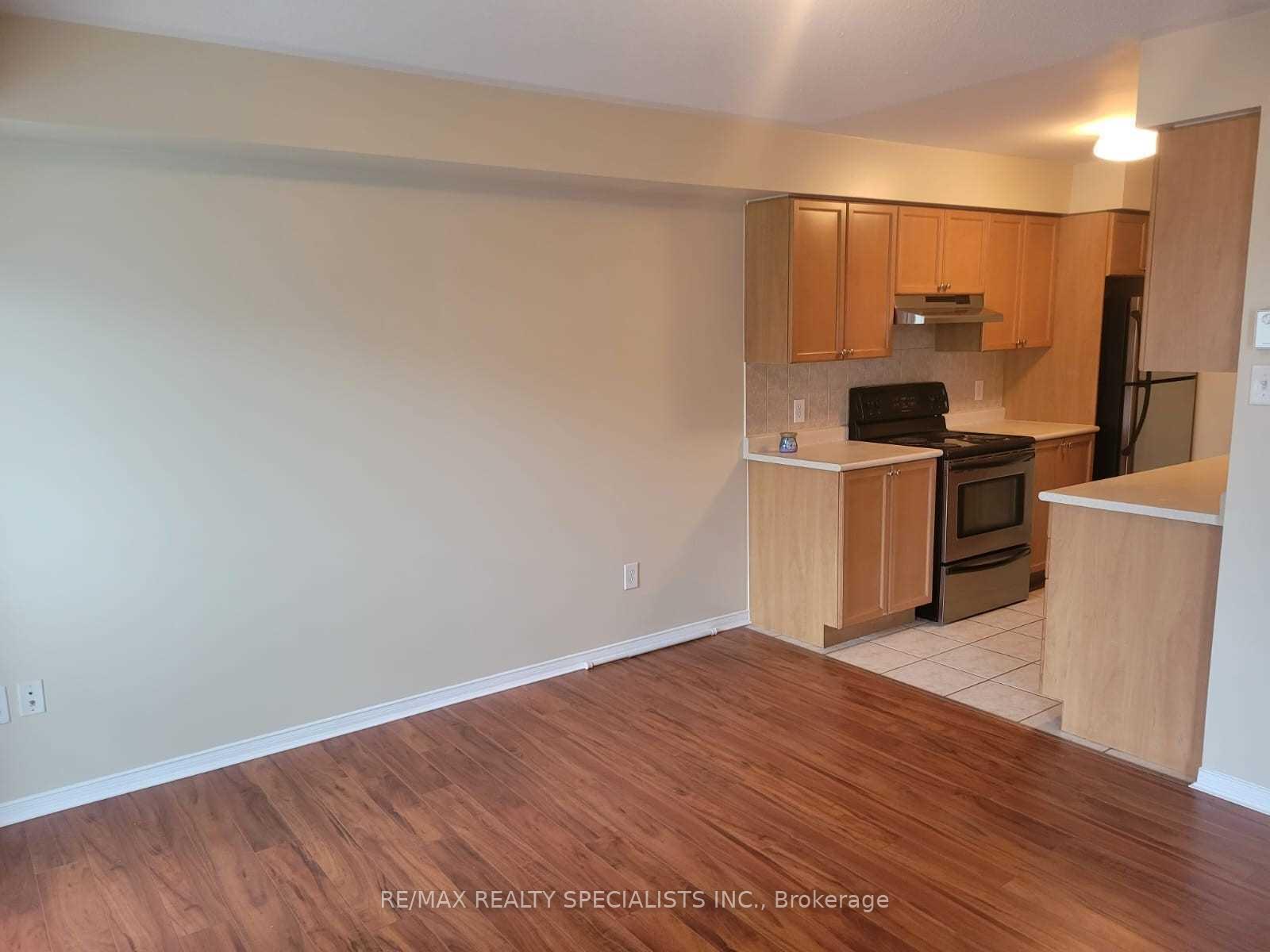 4975 Southampton Drive 208