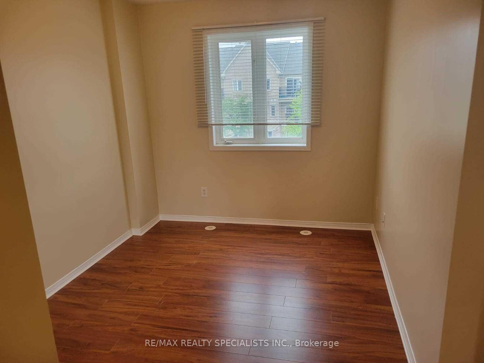 4975 Southampton Drive 208