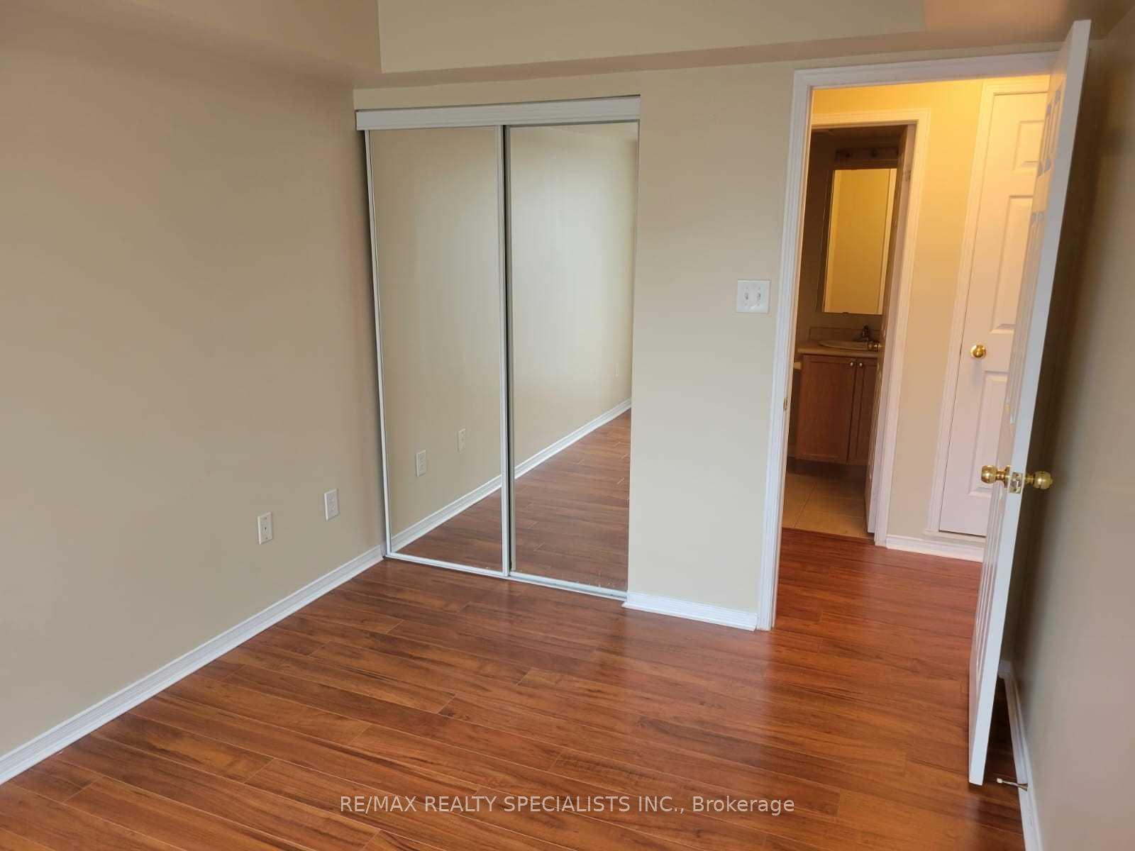 4975 Southampton Drive 208