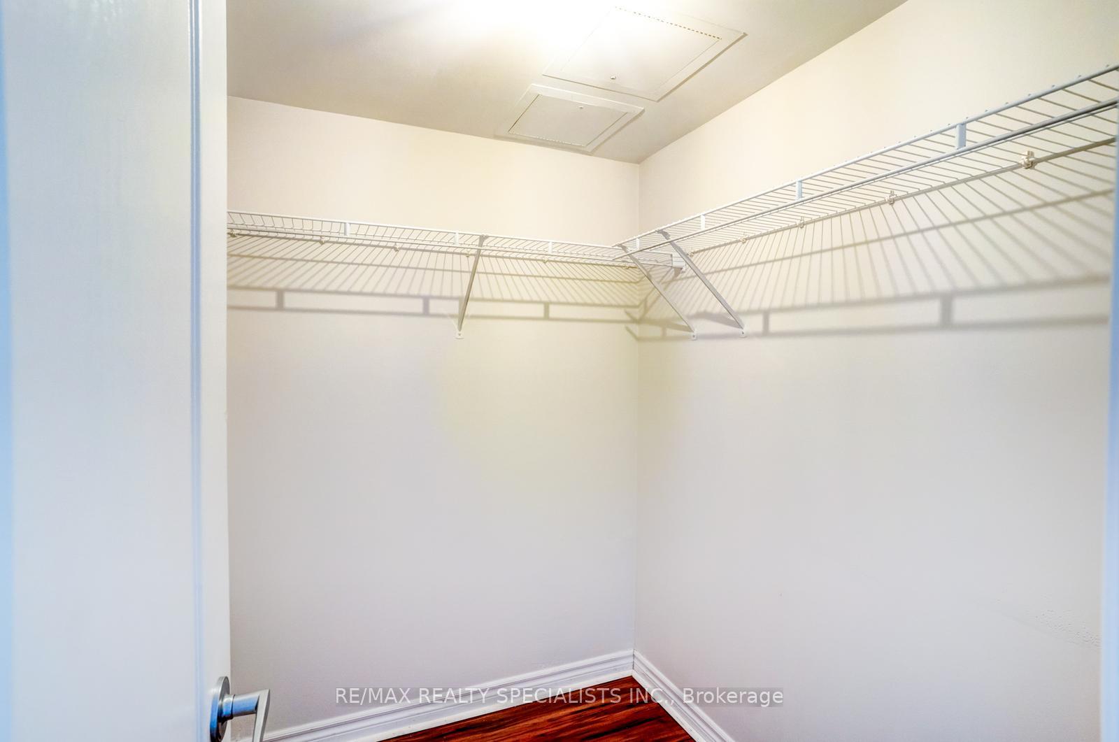 4090 Living Arts Drive 1206