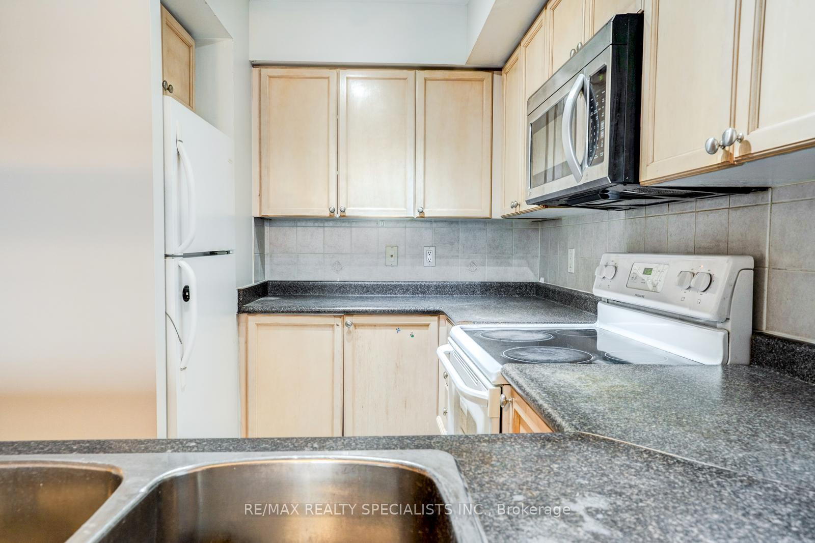 4090 Living Arts Drive 1206