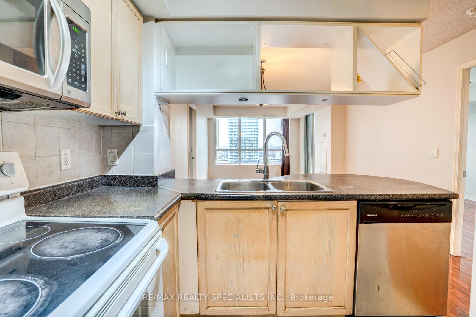 4090 Living Arts Drive 1206