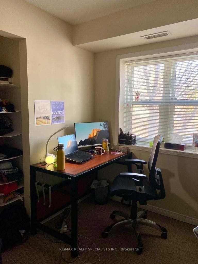 261 Lester Street 101