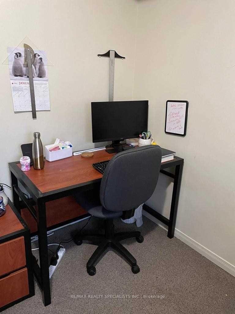 261 Lester Street 101