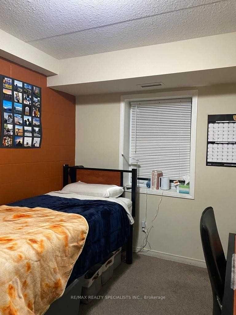 261 Lester Street 101