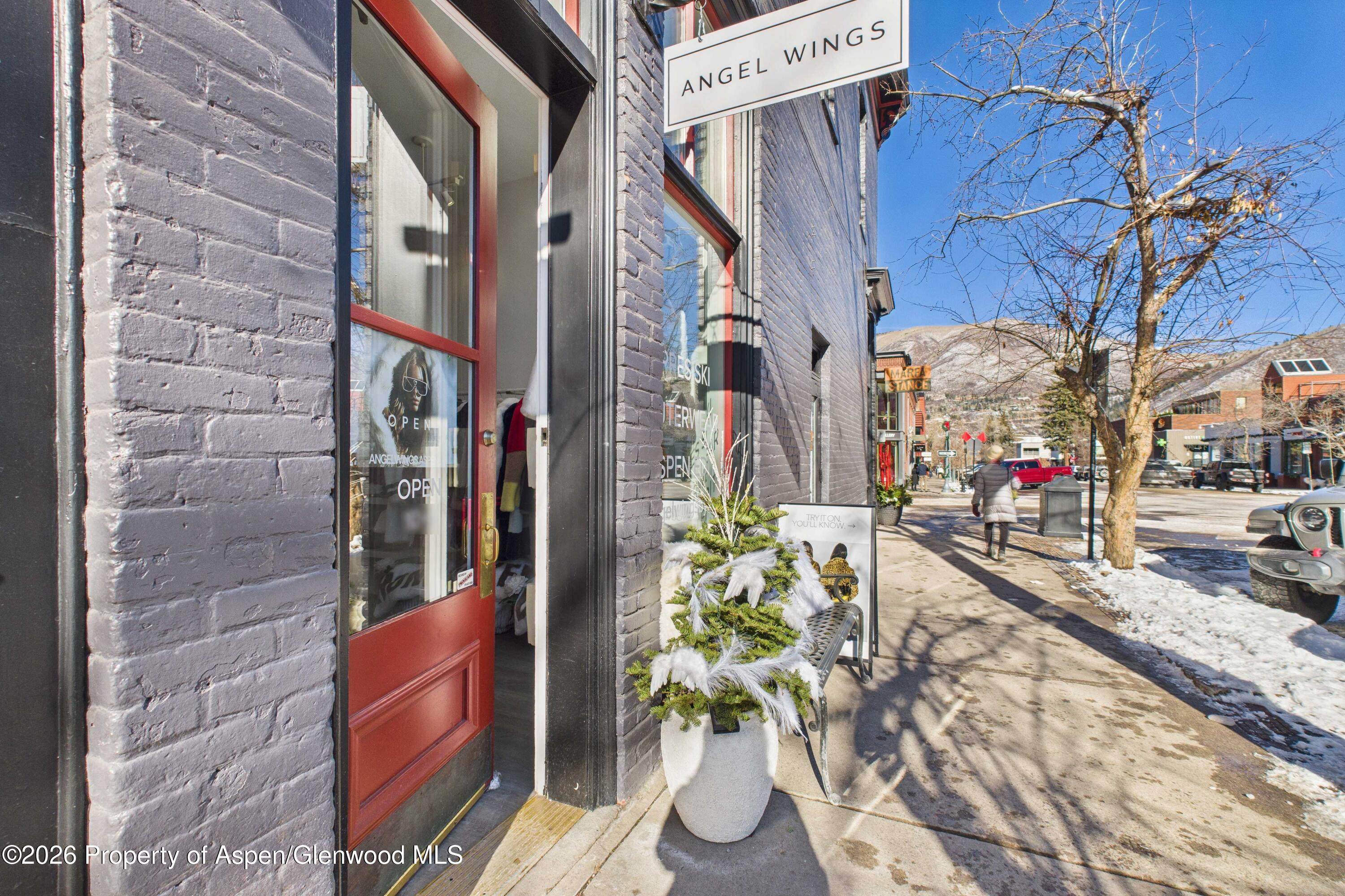 531 E Cooper Avenue, Unit 2