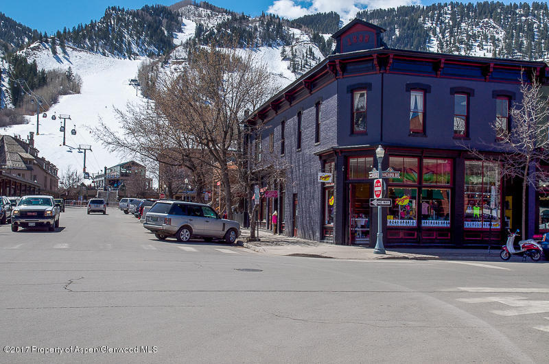 531 E Cooper Avenue, Unit 2