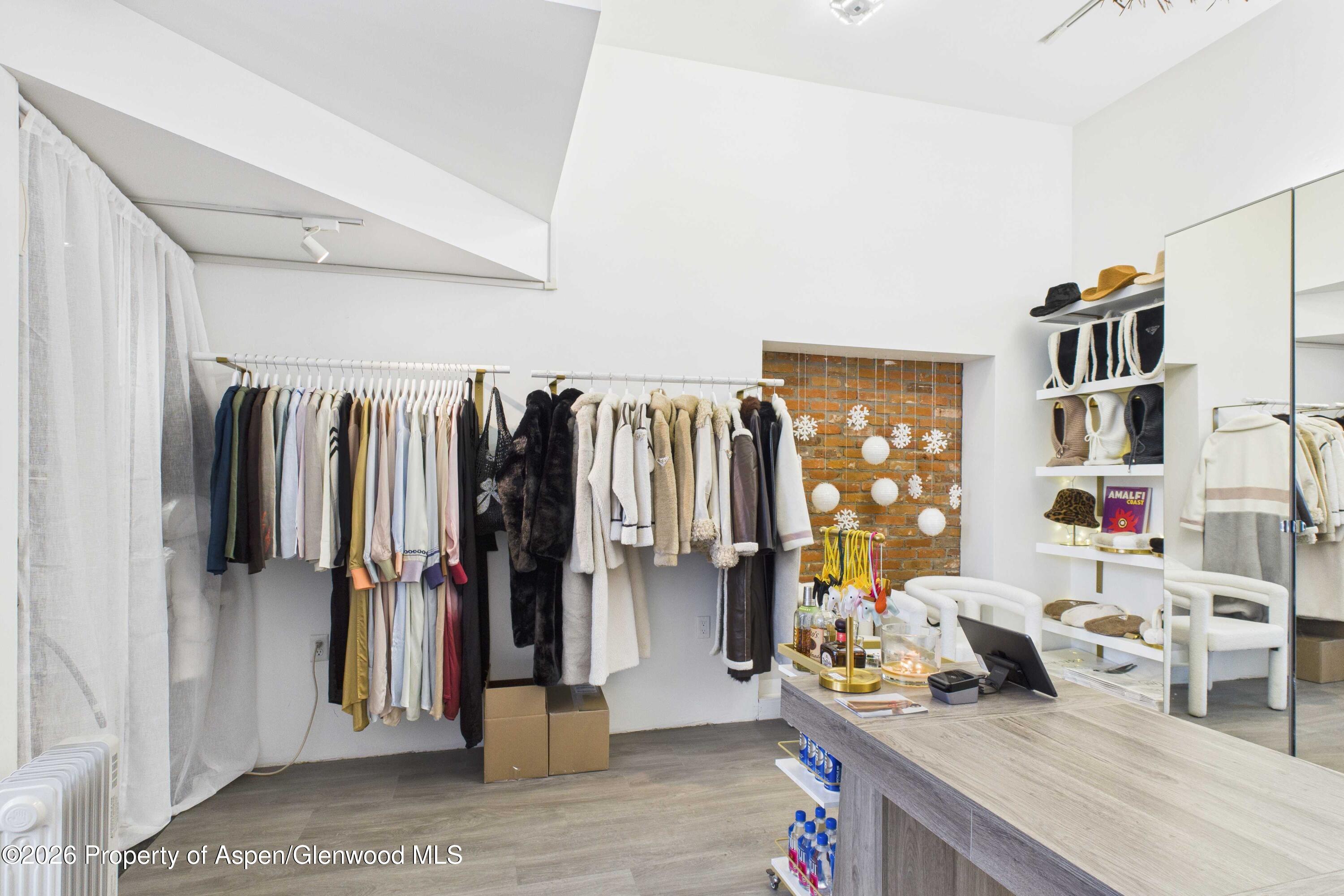 531 E Cooper Avenue, Unit 2