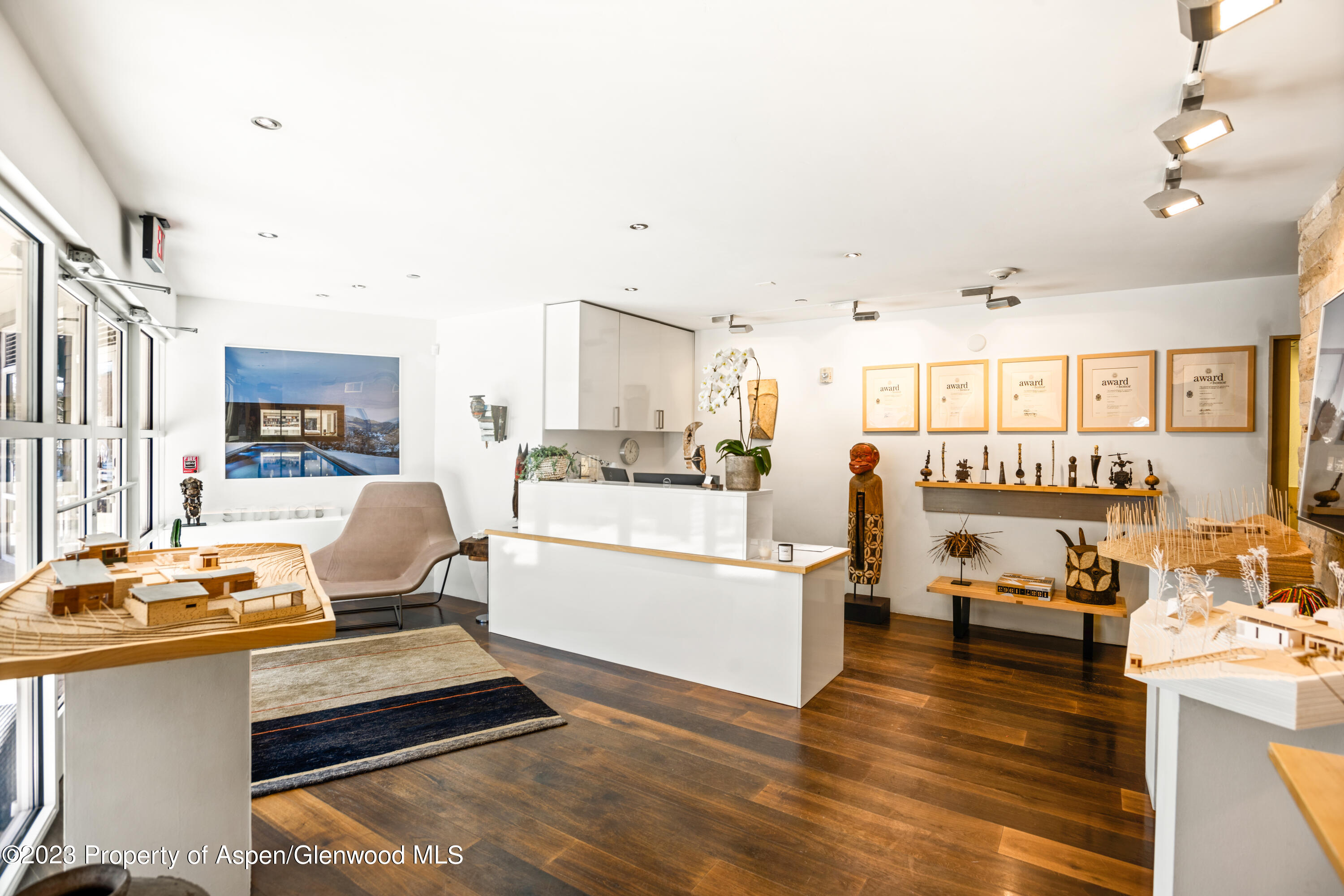 501 Rio Grande Place, 104