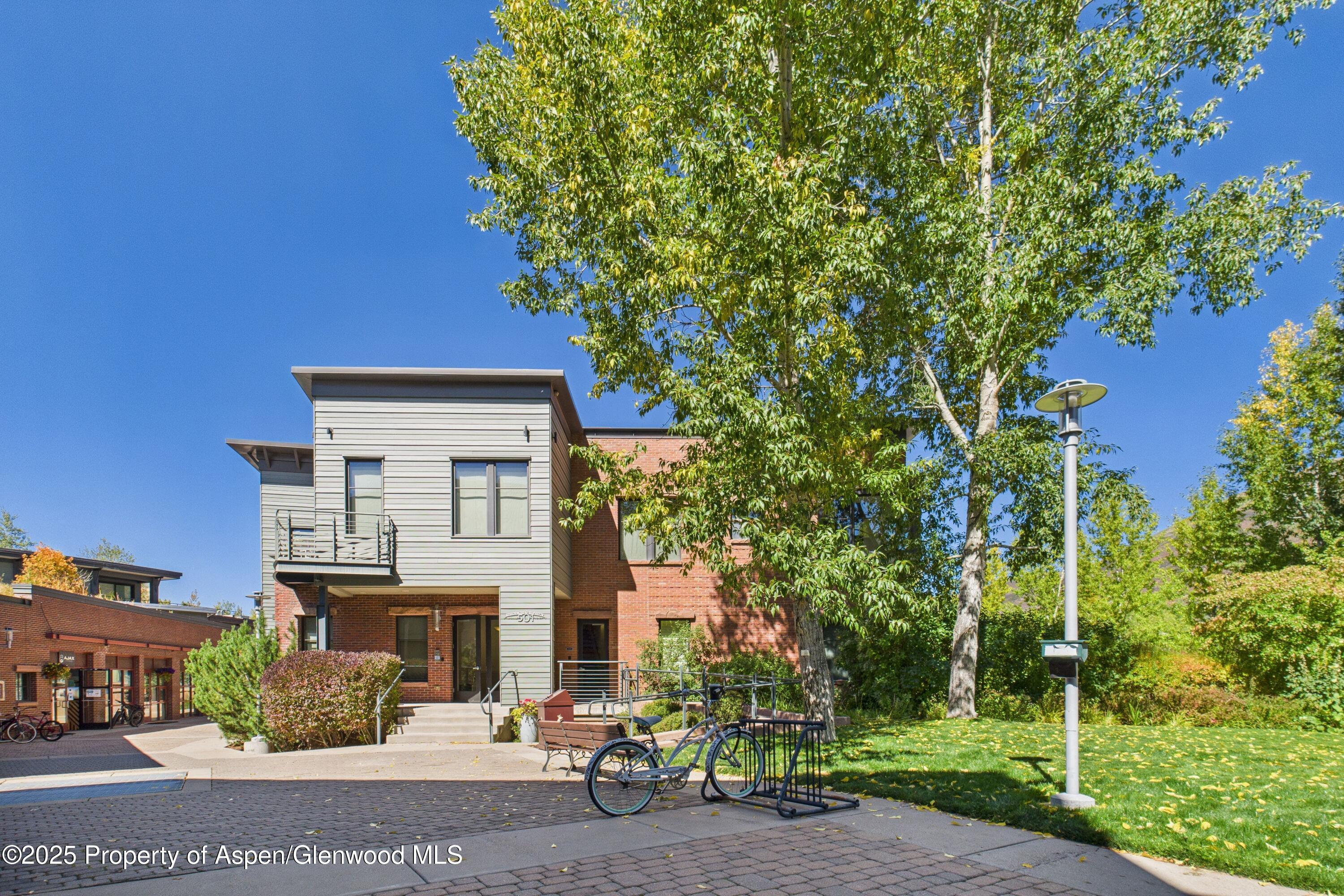 501 Rio Grande Place, Unit 204