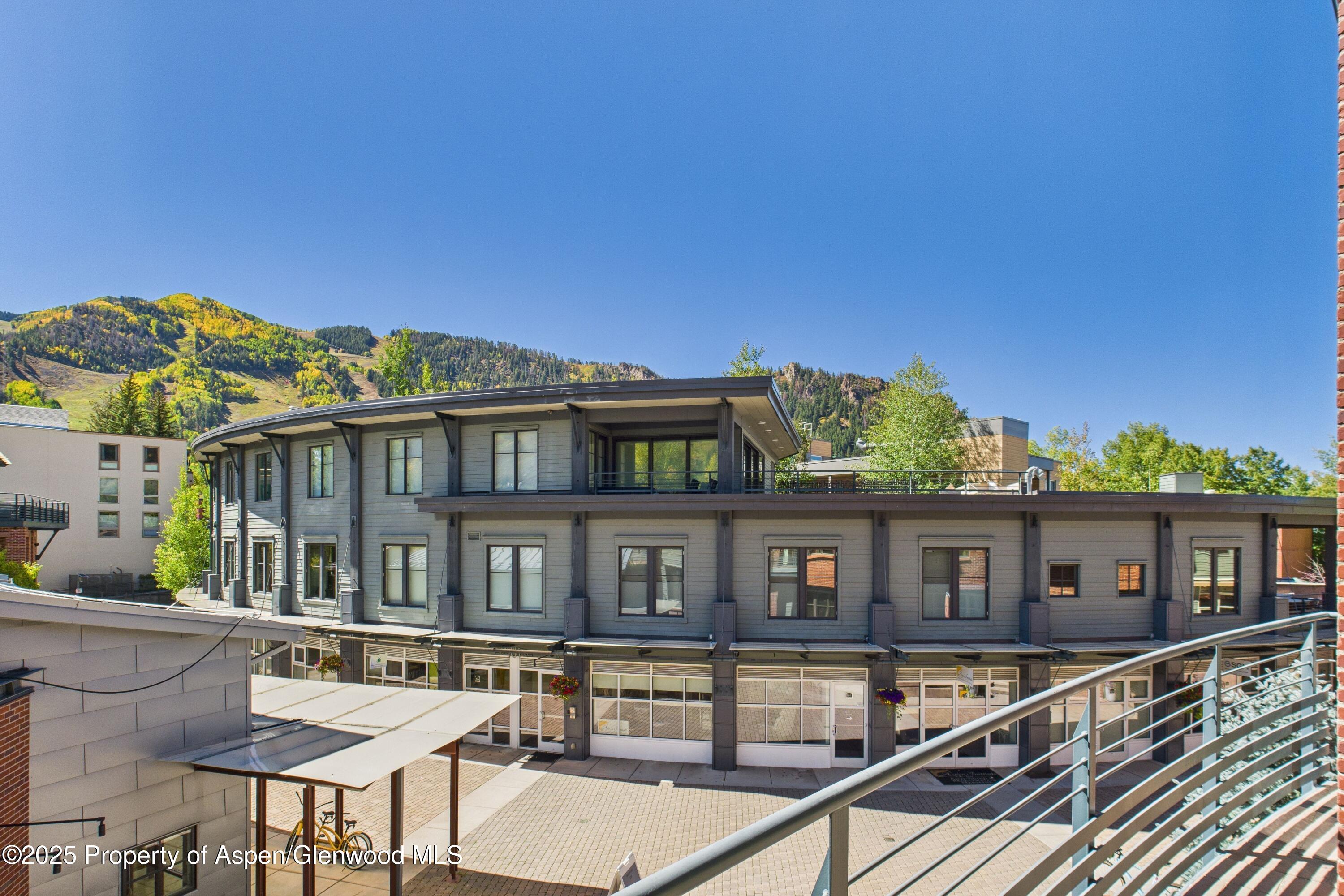 501 Rio Grande Place, Unit 204