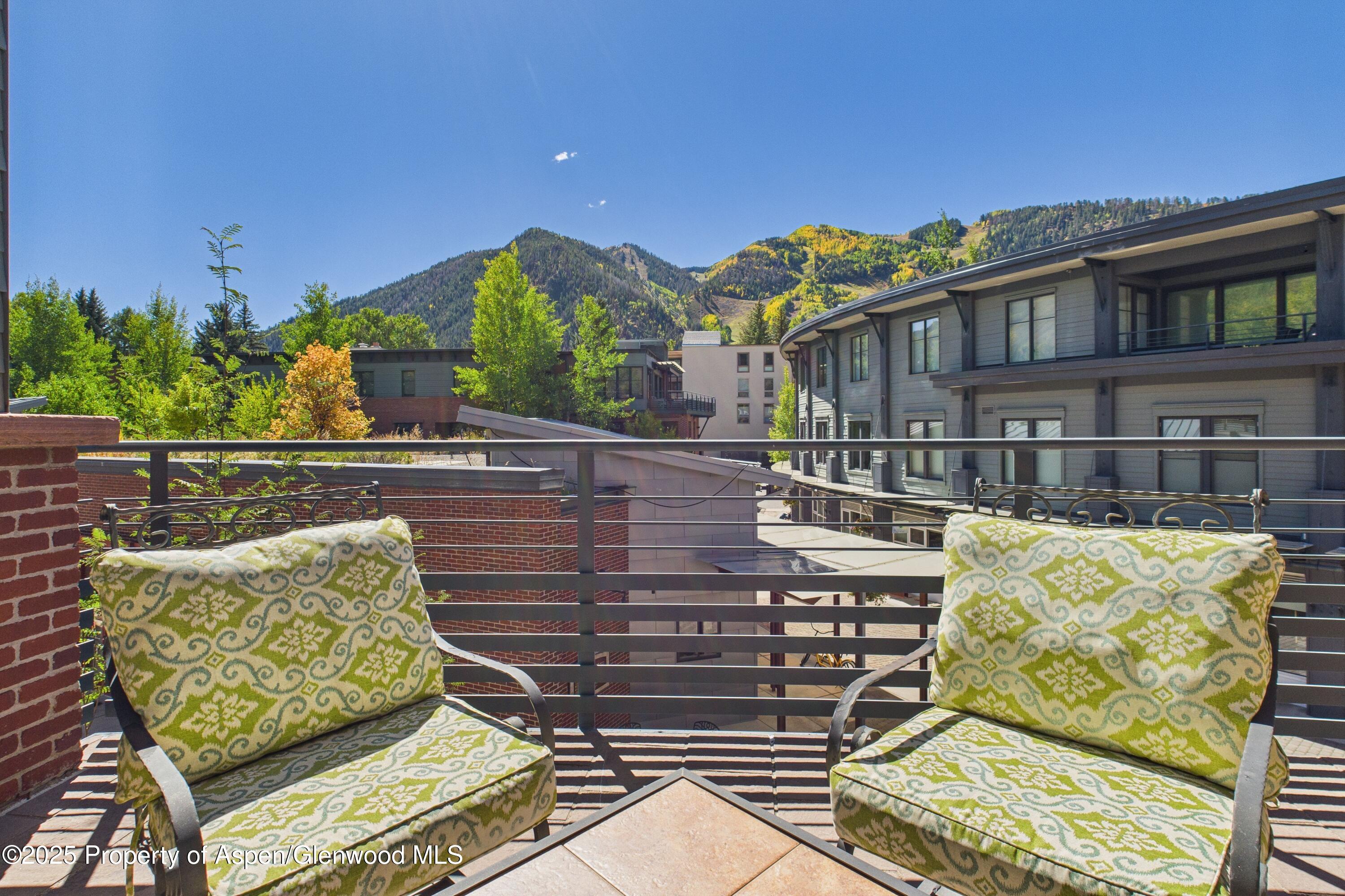 501 Rio Grande Place, Unit 204