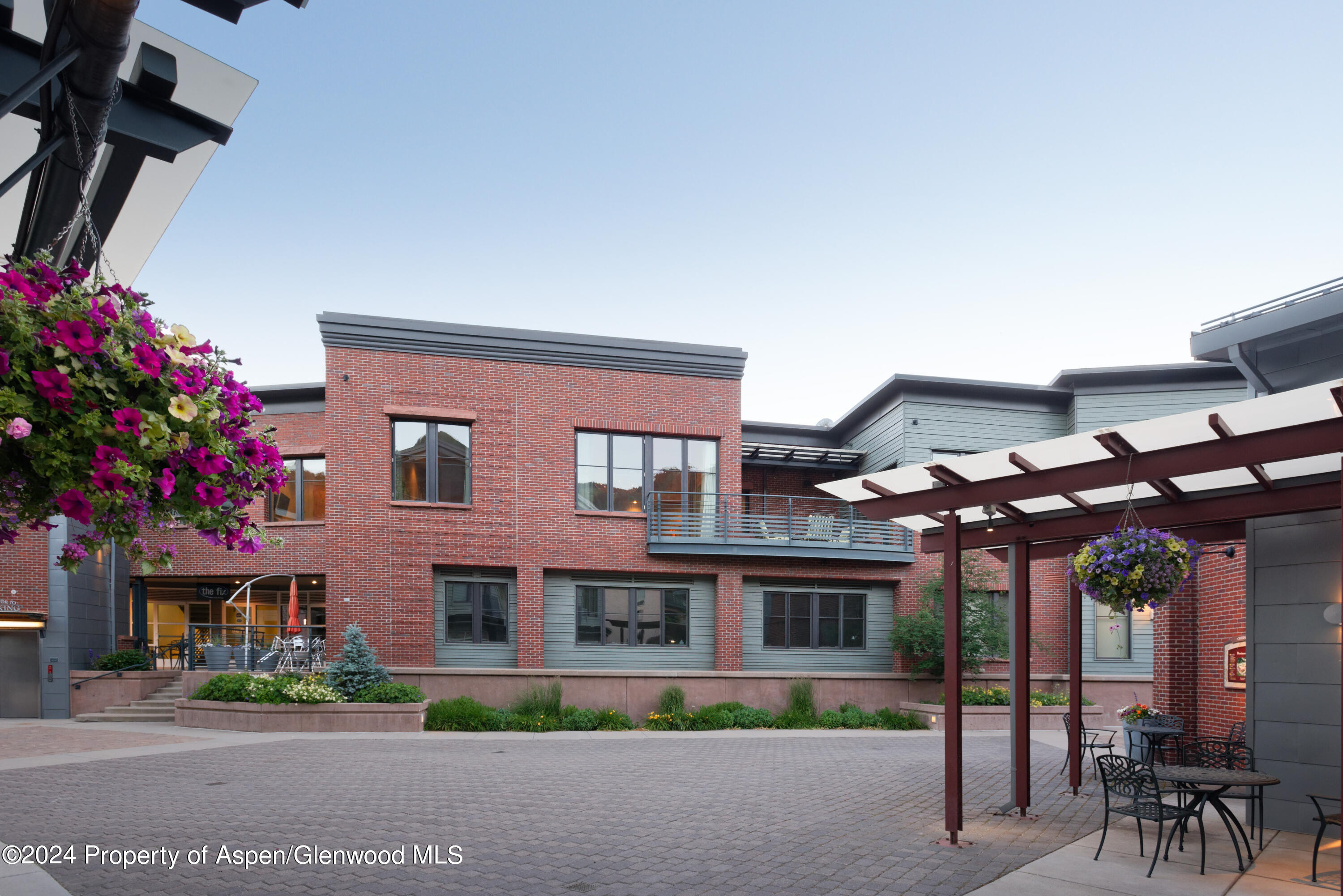 501 Rio Grande Place, Unit 204