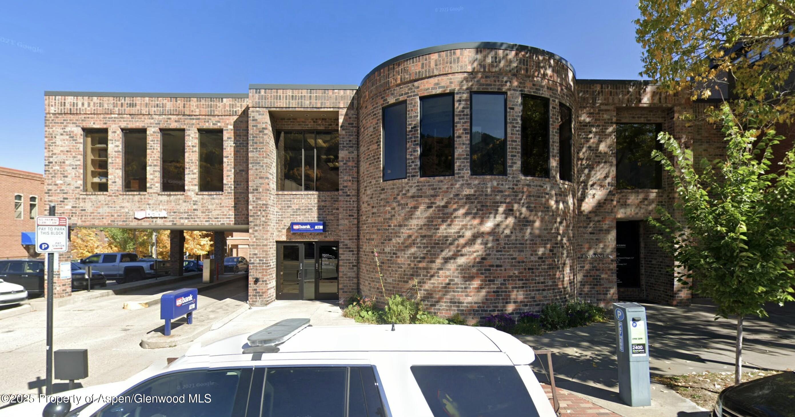 420 E Main Street 200