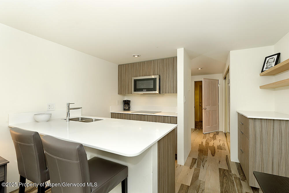 119 E Cooper Avenue, #27