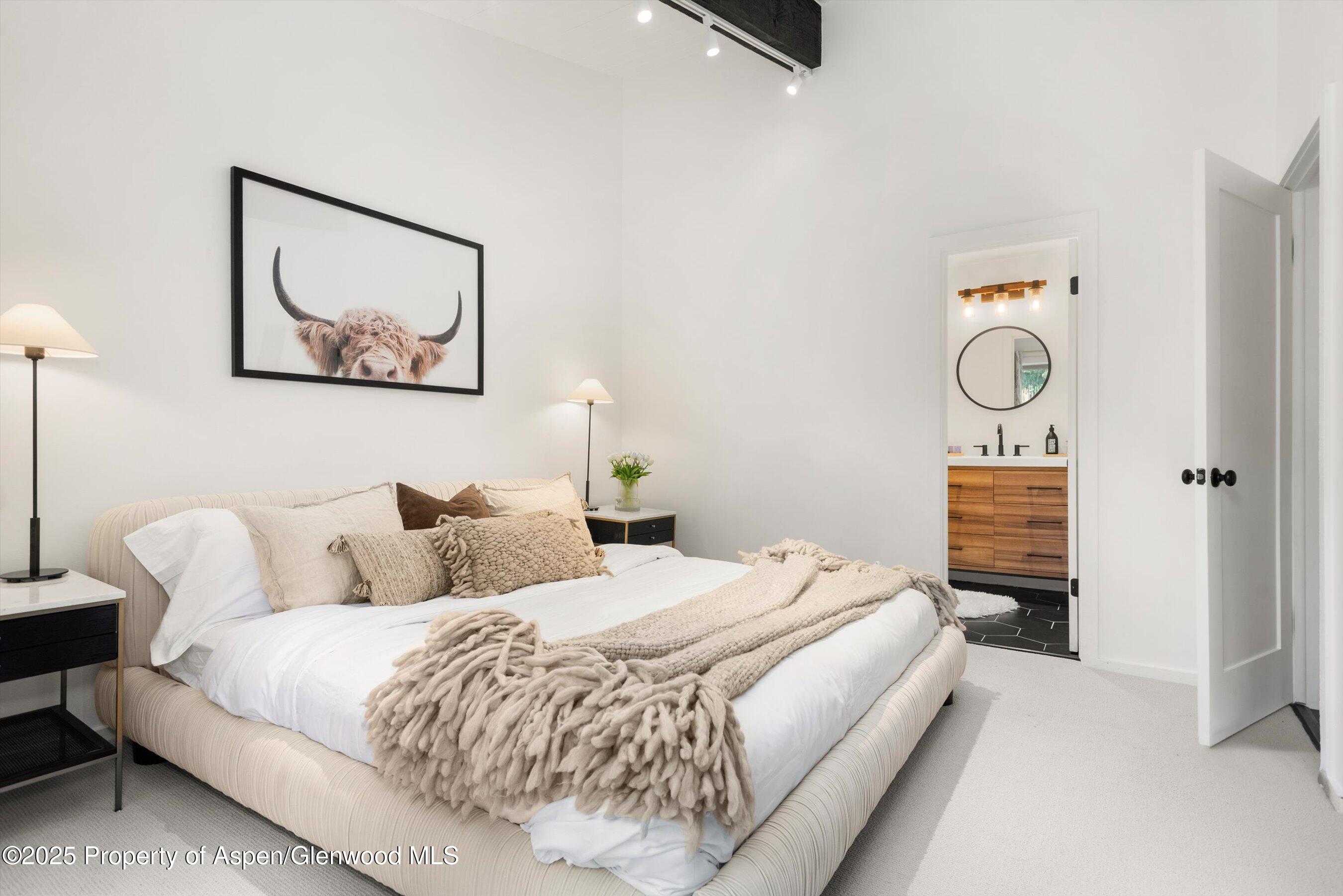 35 Upper Woodbridge Road, 18-CD