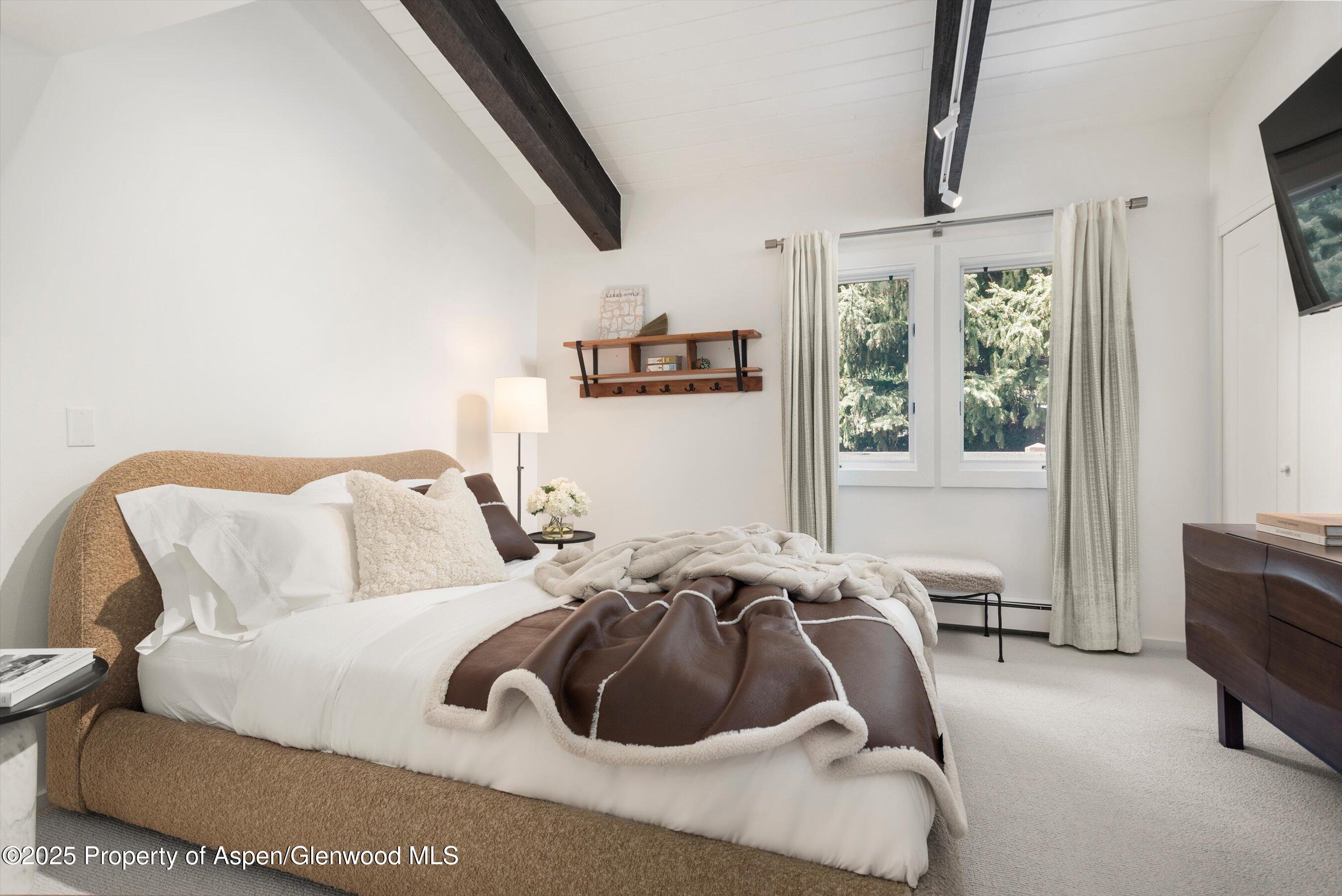 35 Upper Woodbridge Road, 18-CD