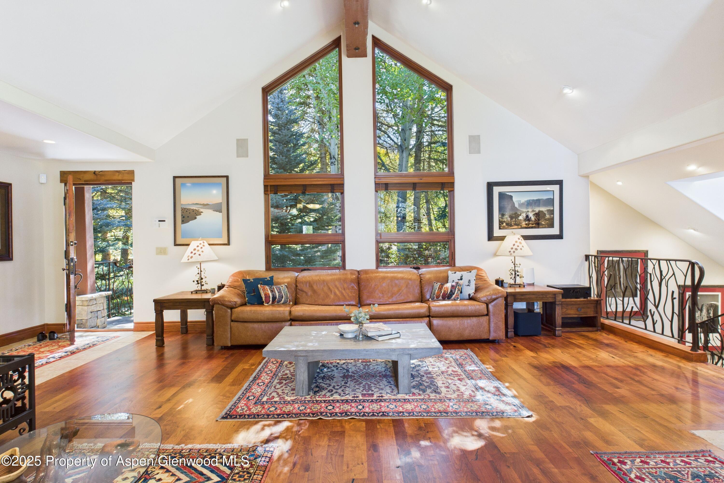 593 Meadowood Drive