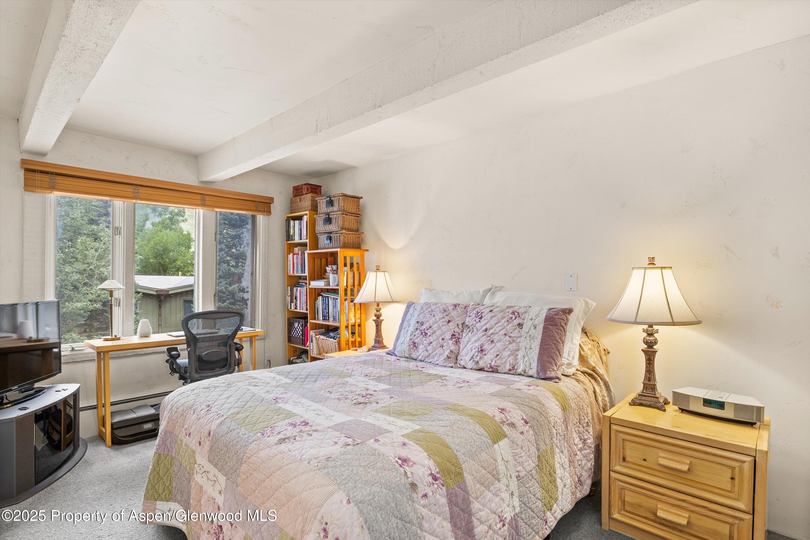 124 W Hyman Avenue 3B