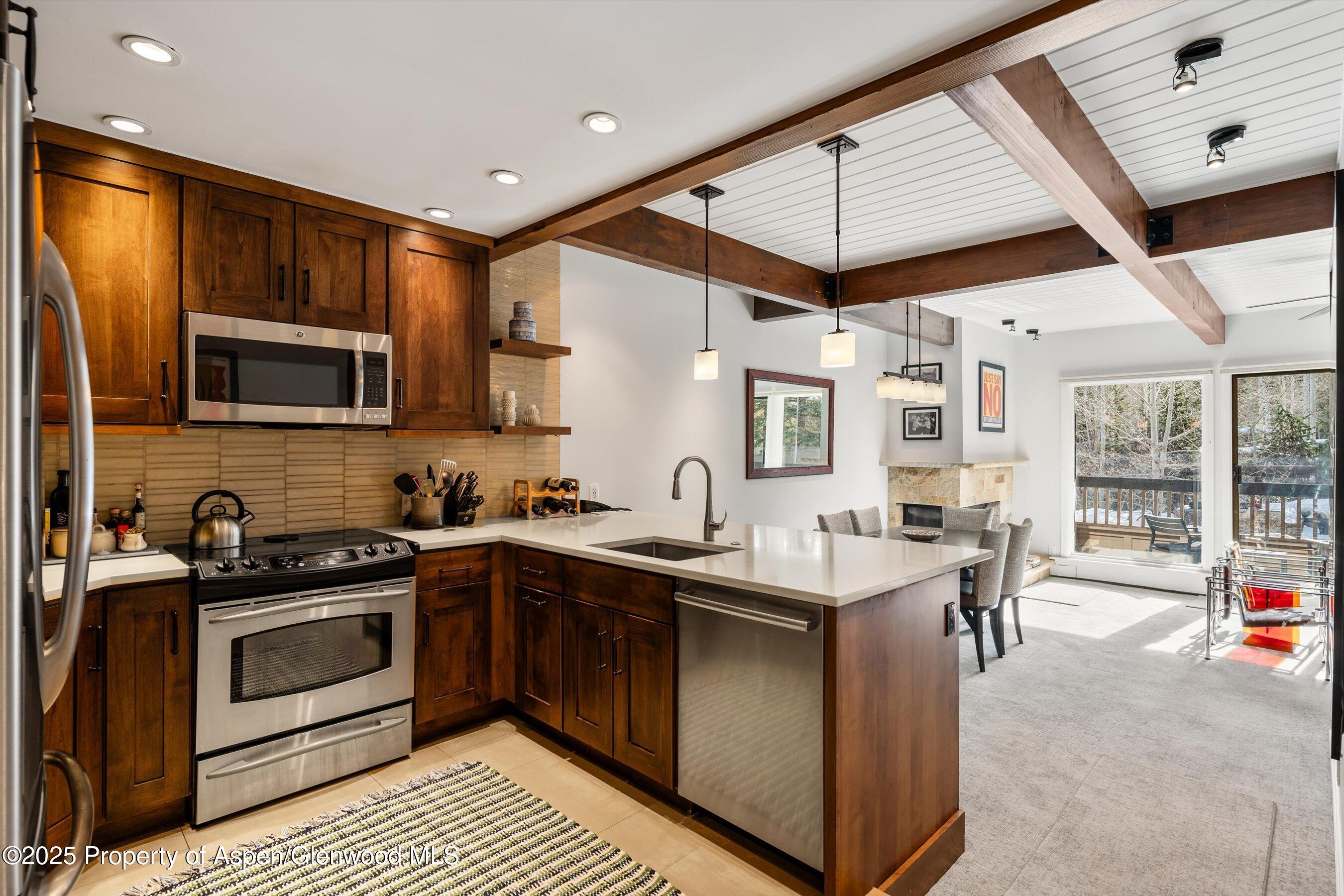 610 S West End Street, G204