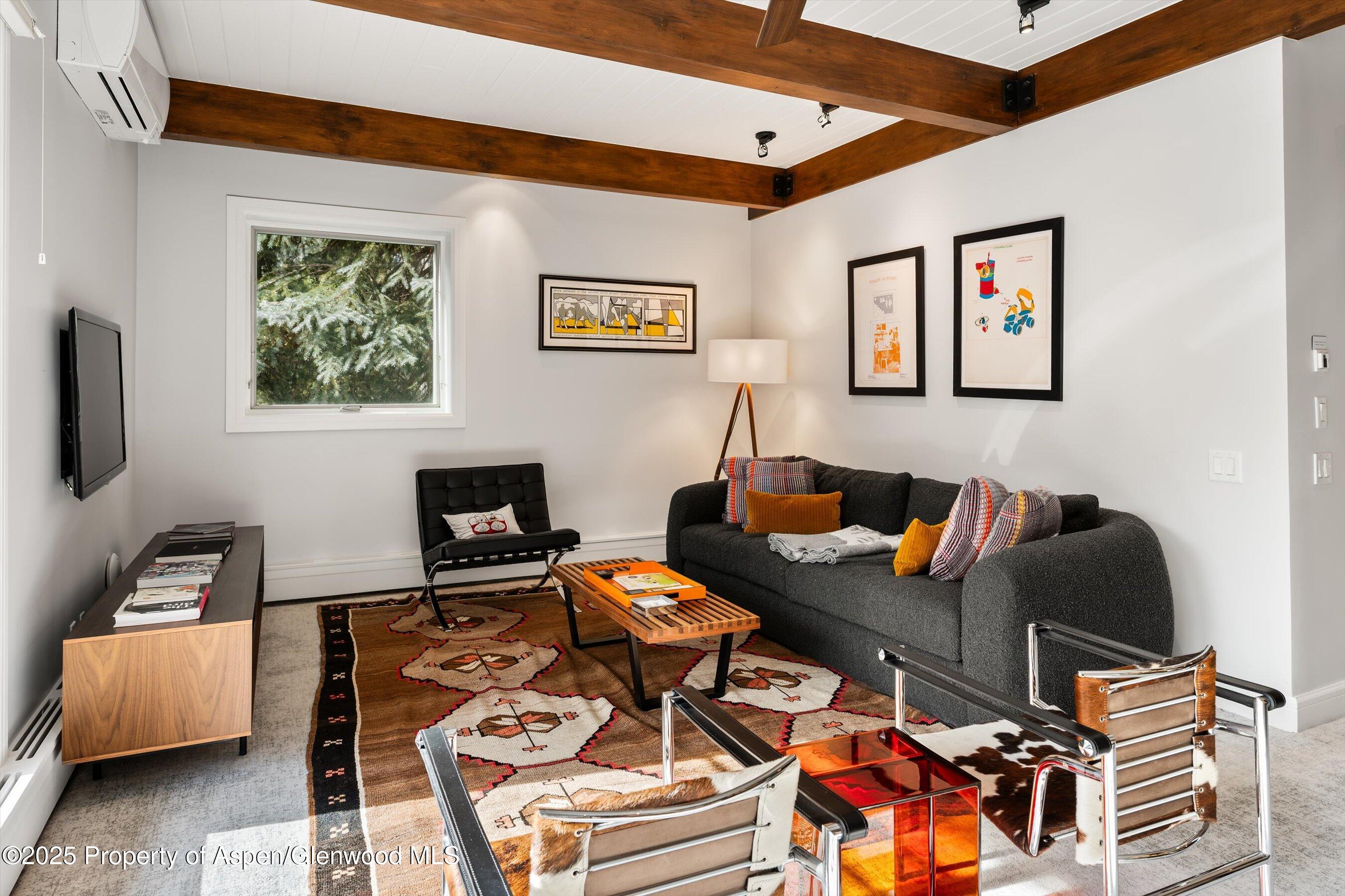 610 S West End Street, G204