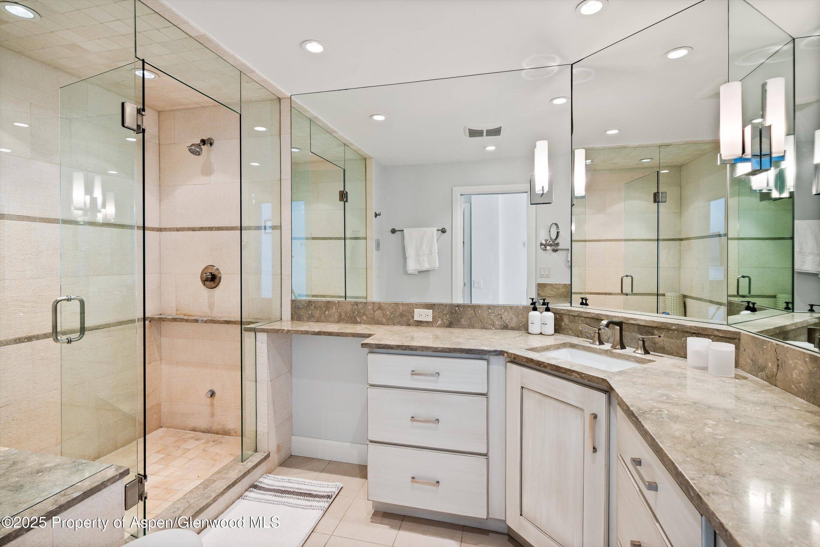 610 S West End Street, G204