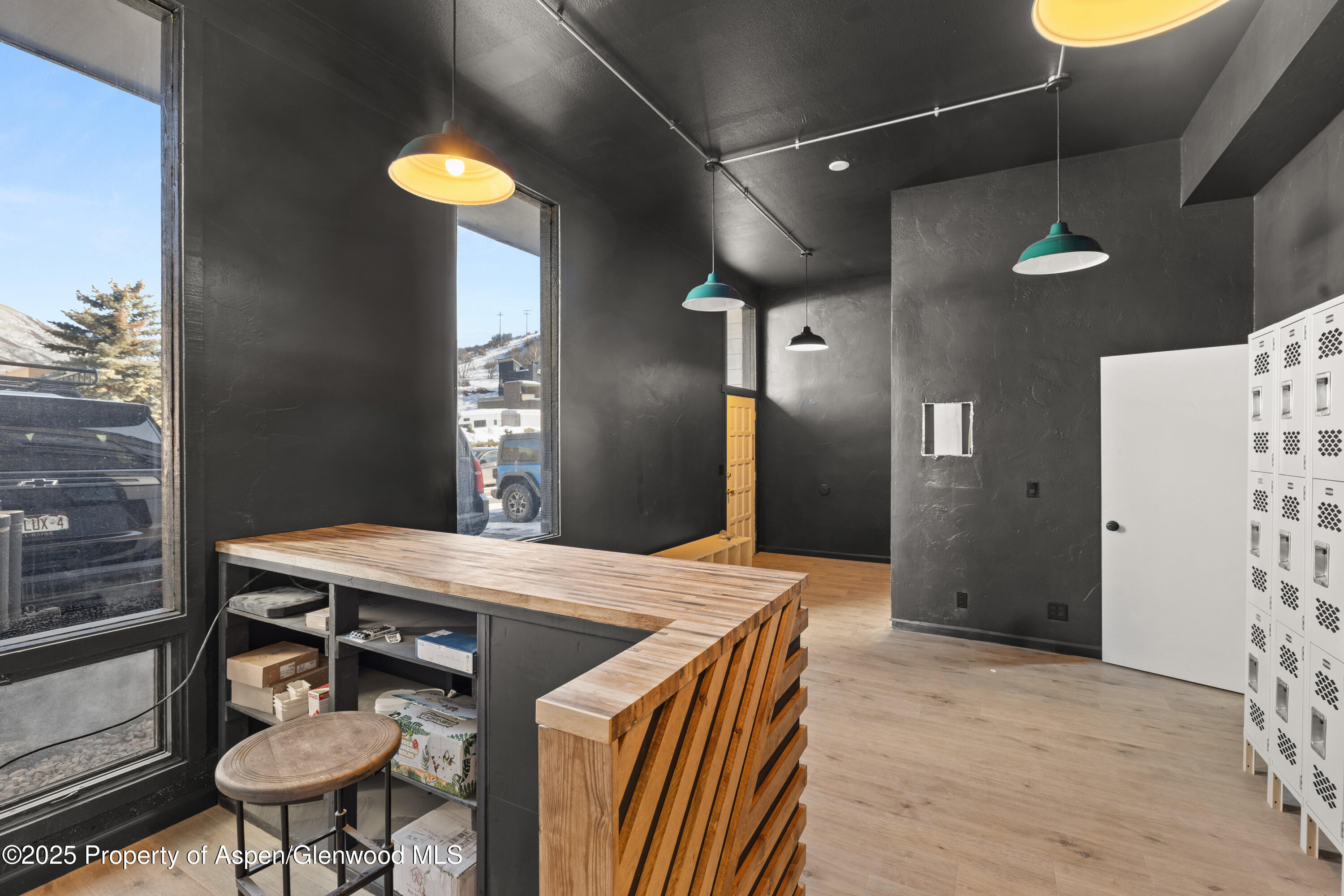 210 Aspen Airport Business