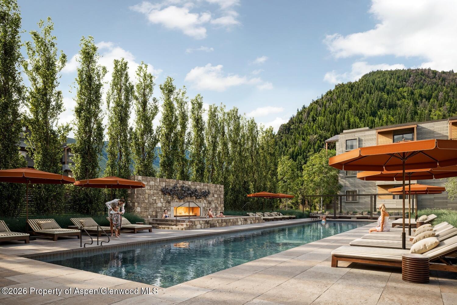 610 S West End Street, A304