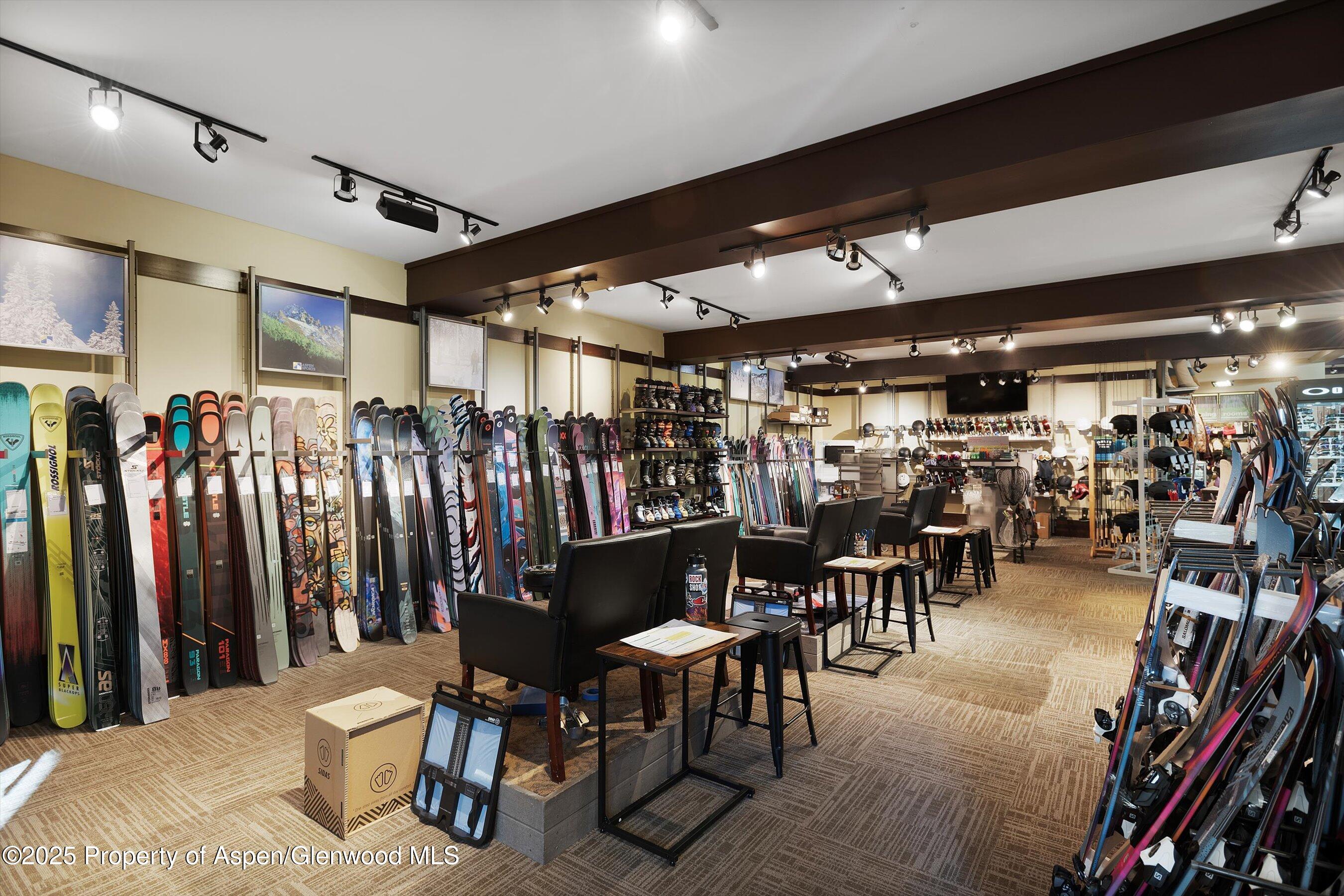 408 E Cooper Avenue, Aspen