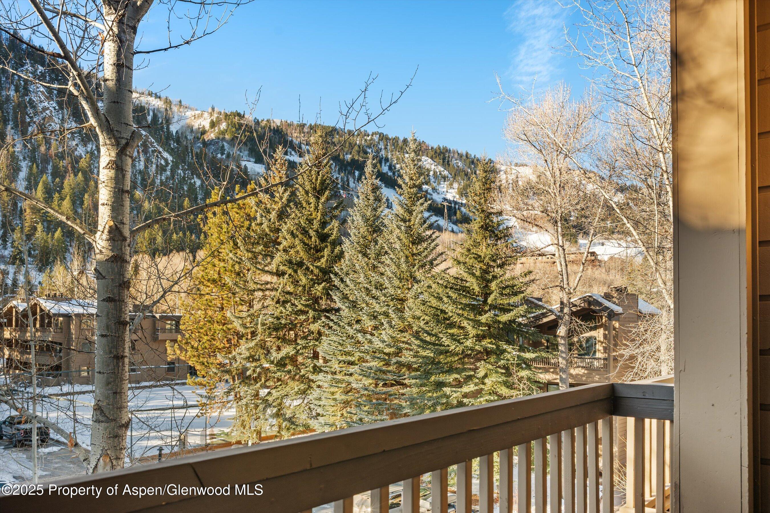 610 S West End Street D304