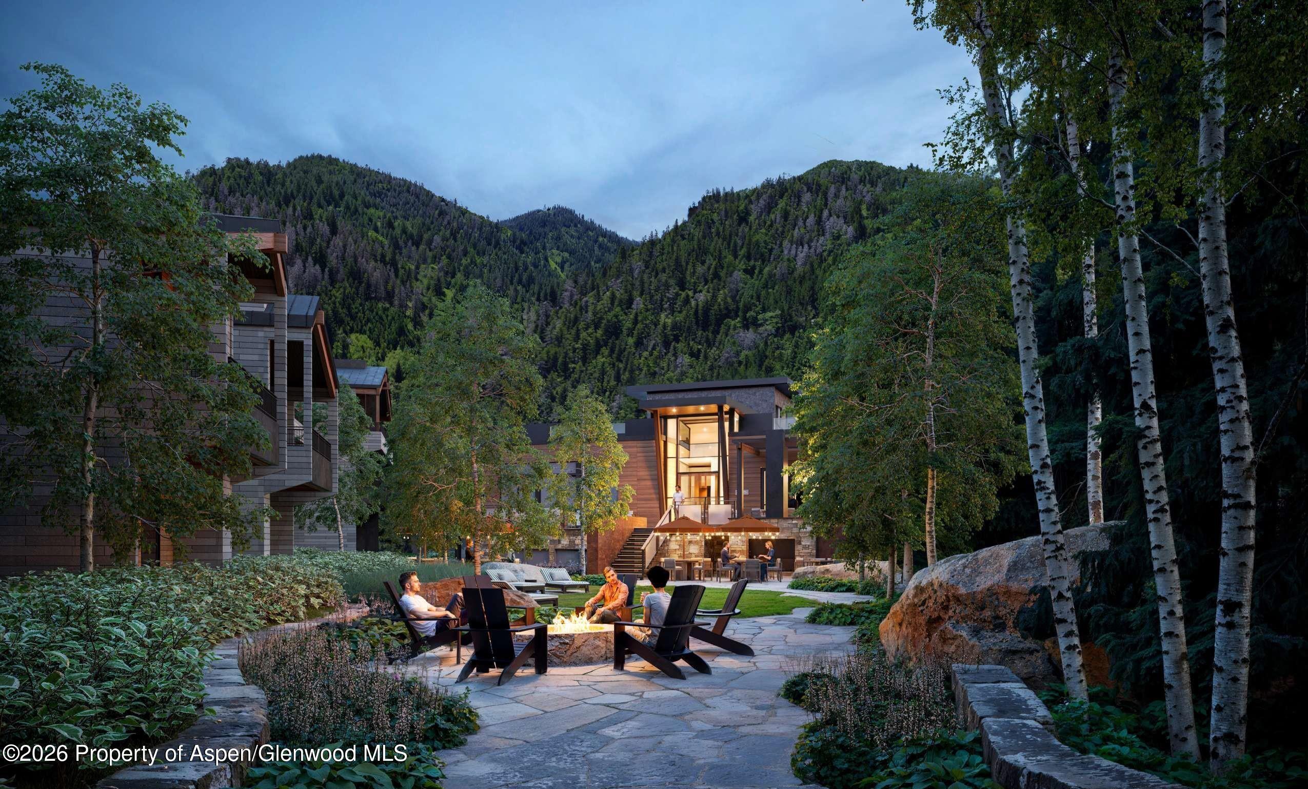 610 S West End Street D304