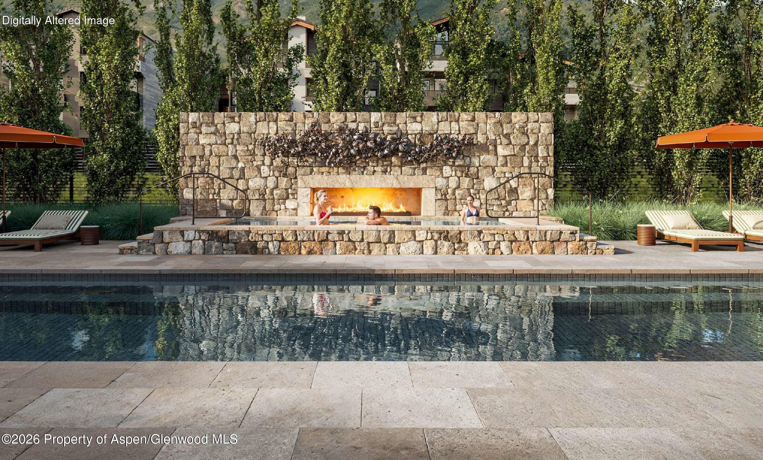 610 S West End Street D304