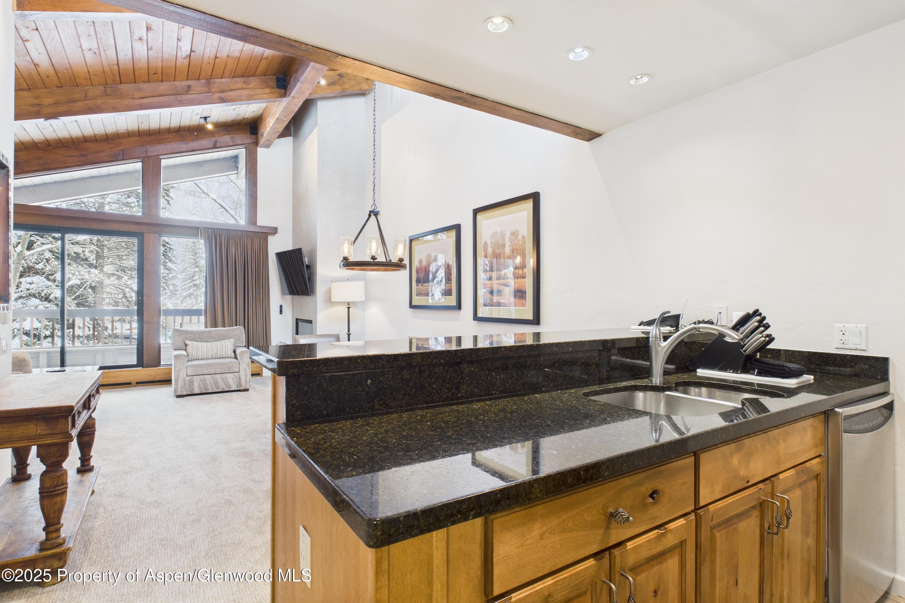 610 S West End Street D304