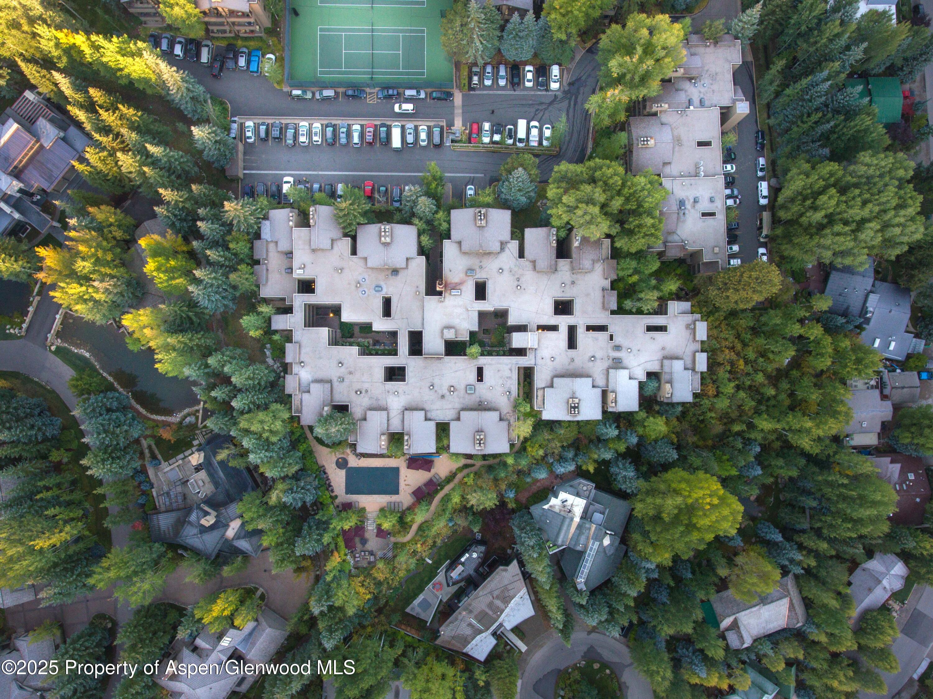 610 S West End Street D304