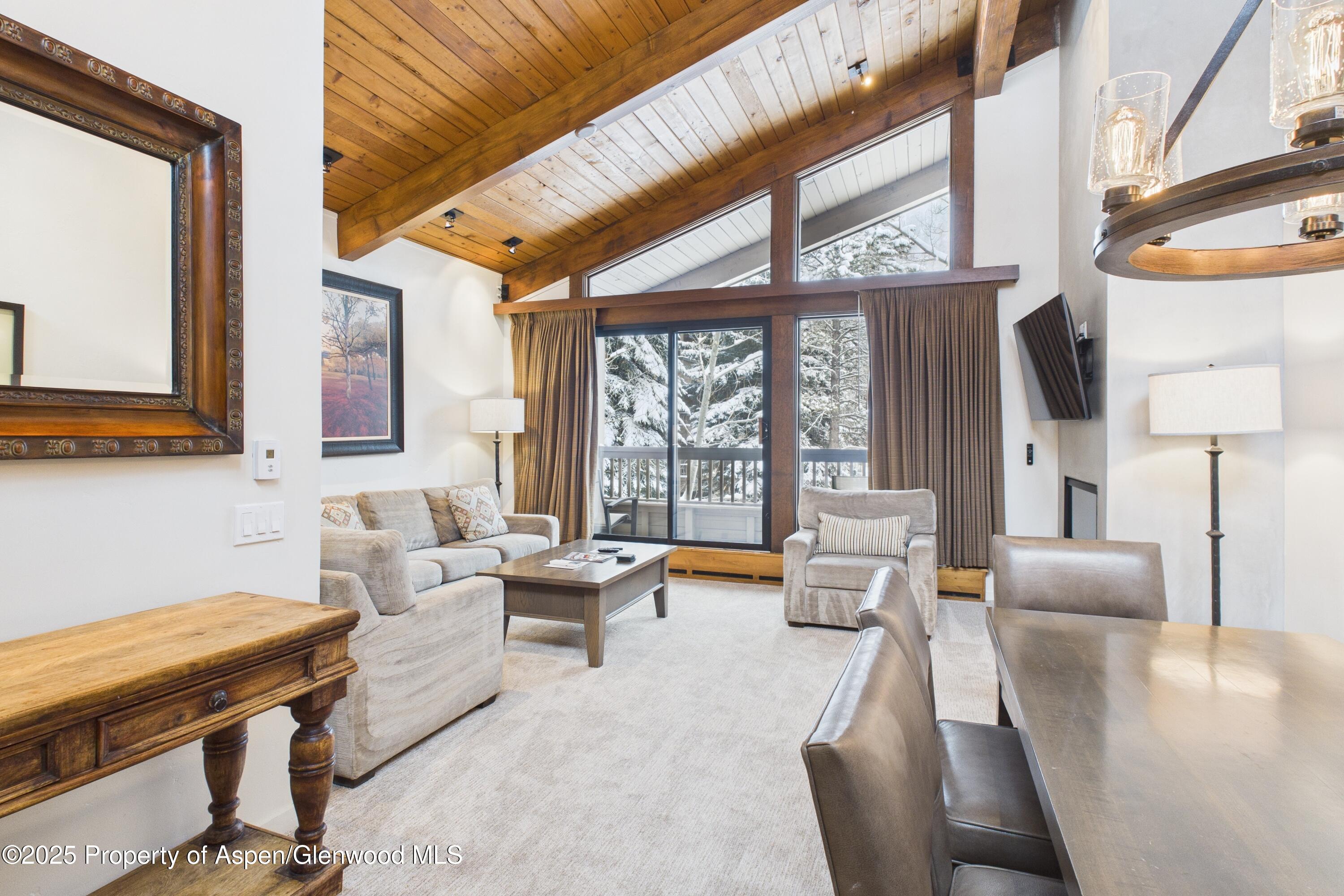 610 S West End Street D304