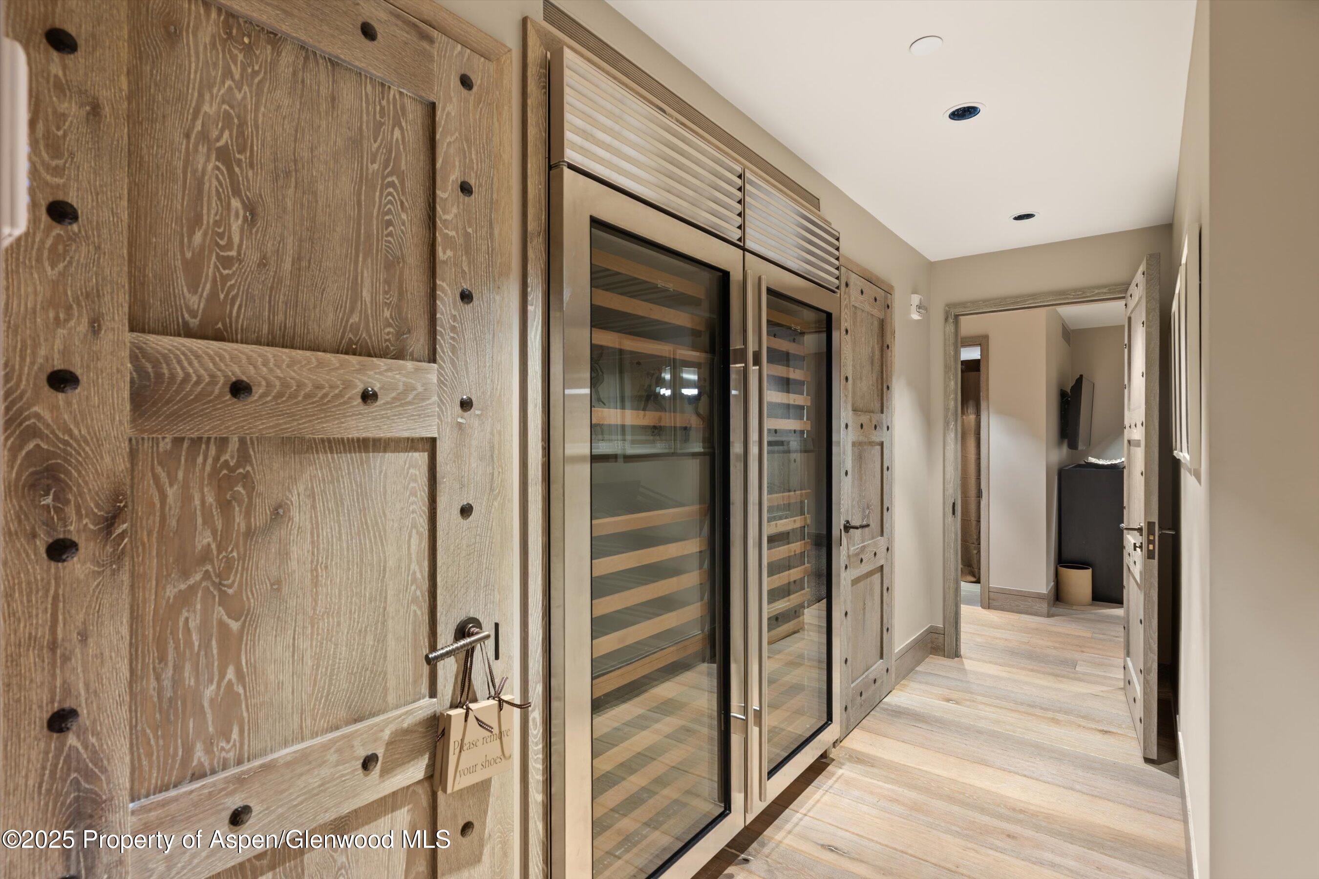 630 E Hyman Avenue 203 & 206