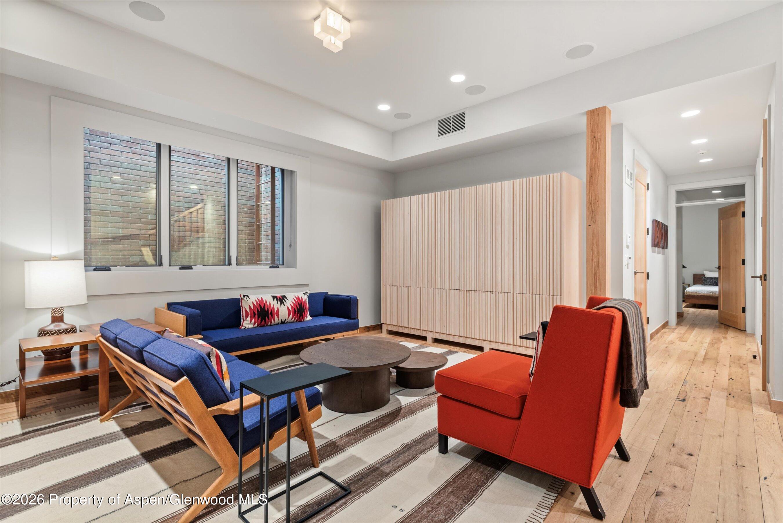 609 W Bleeker Street