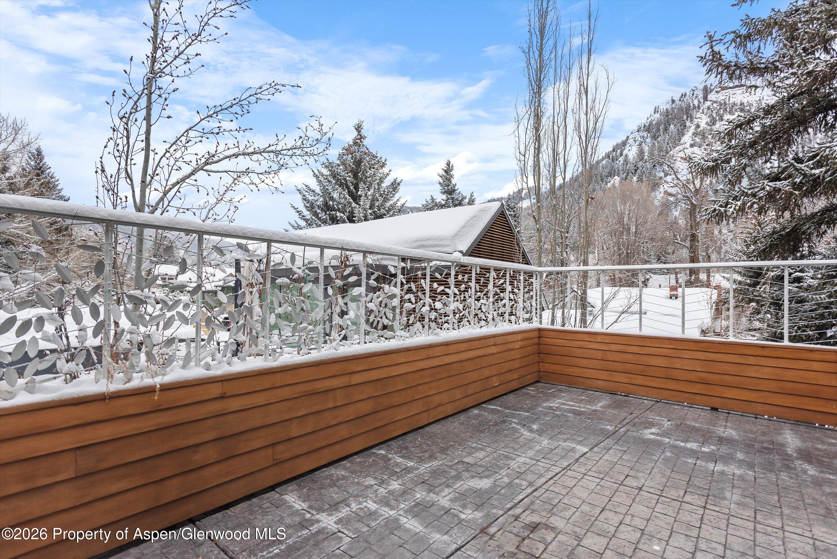 609 W Bleeker Street