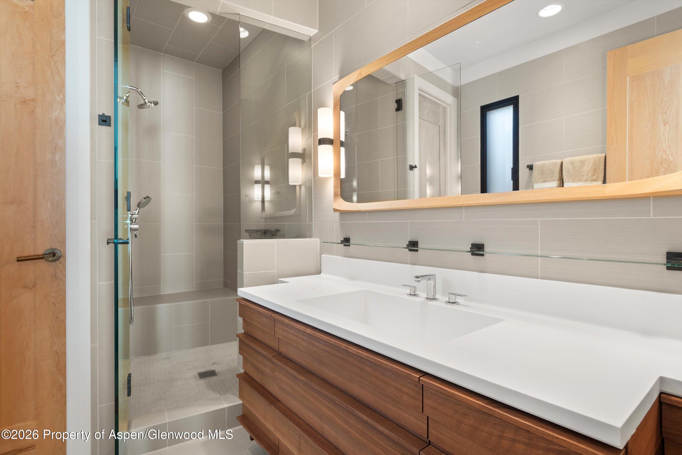 609 W Bleeker Street