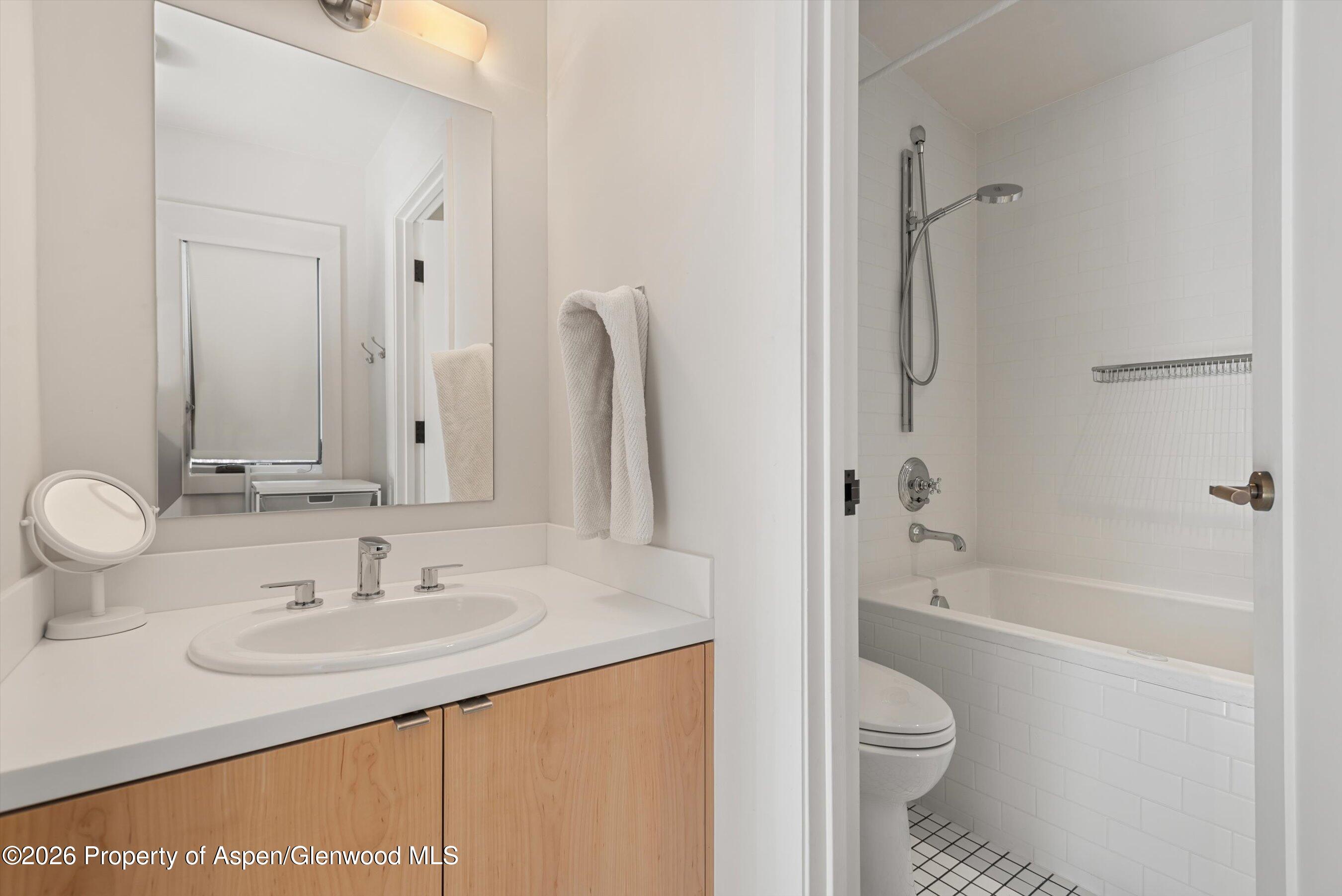 609 W Bleeker Street