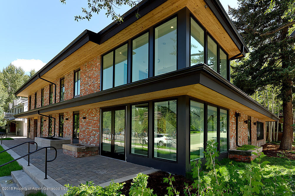 100 E Main Street #4