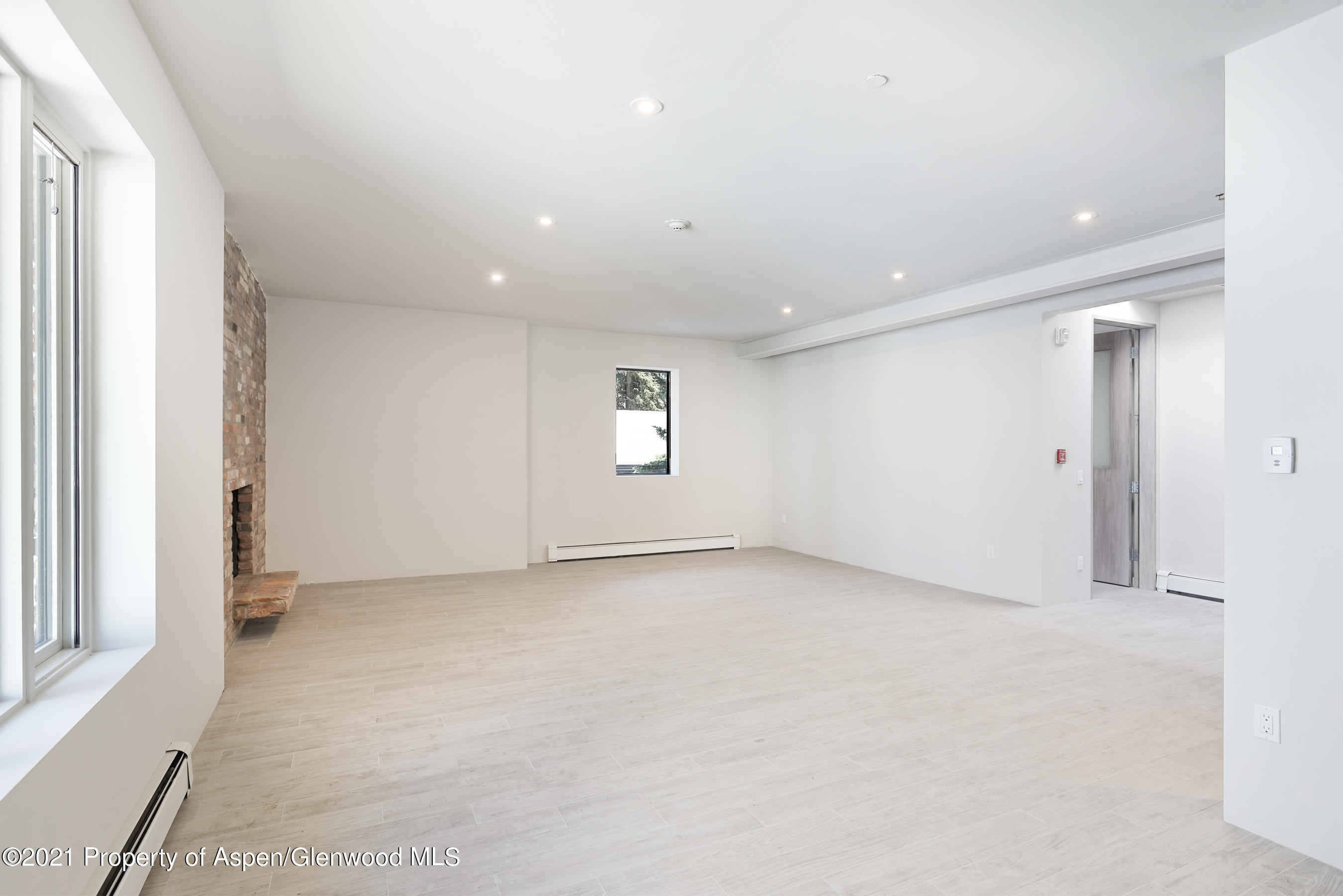 100 E Main Street #4