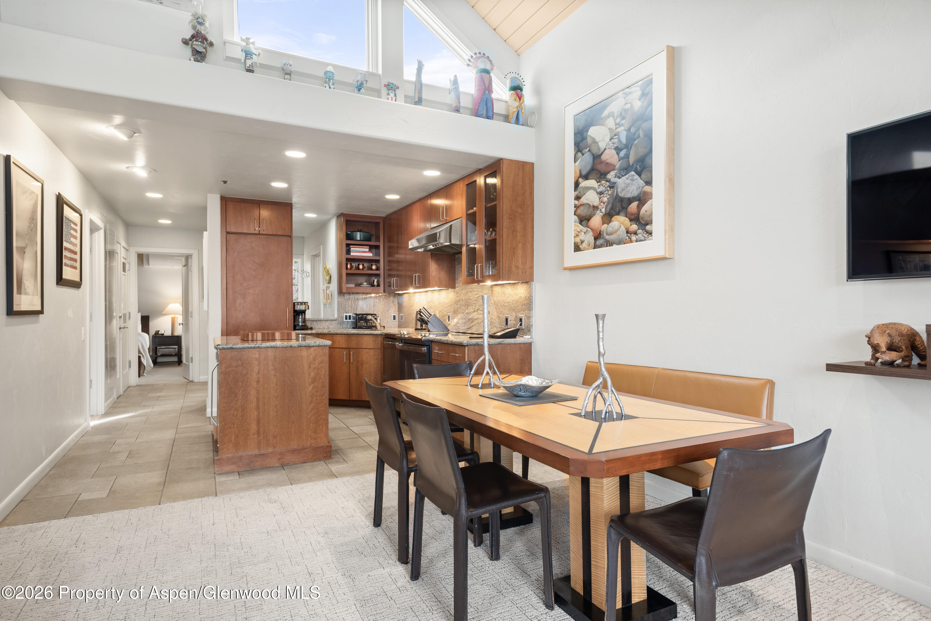 610 S West End Street H403