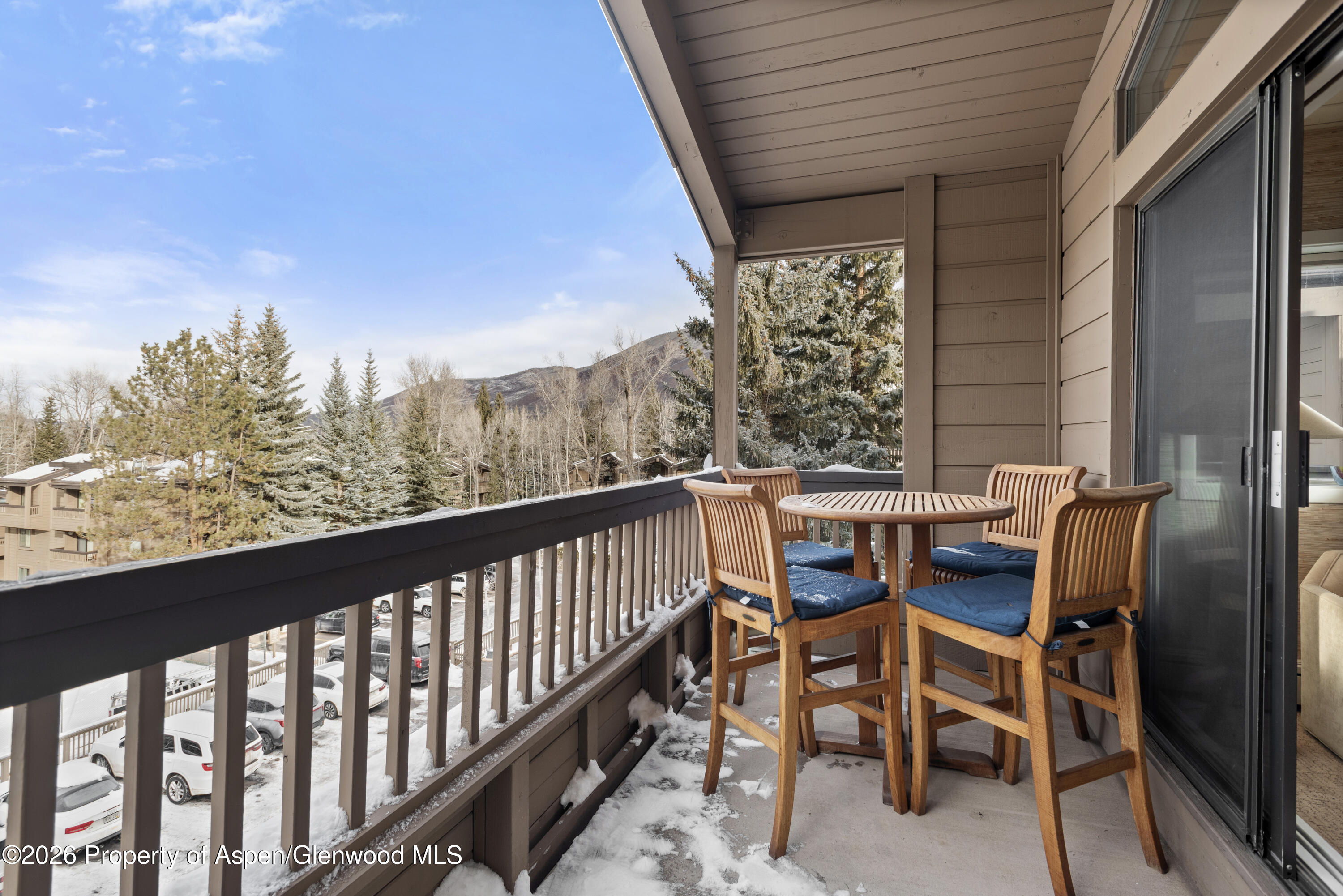 610 S West End Street H403