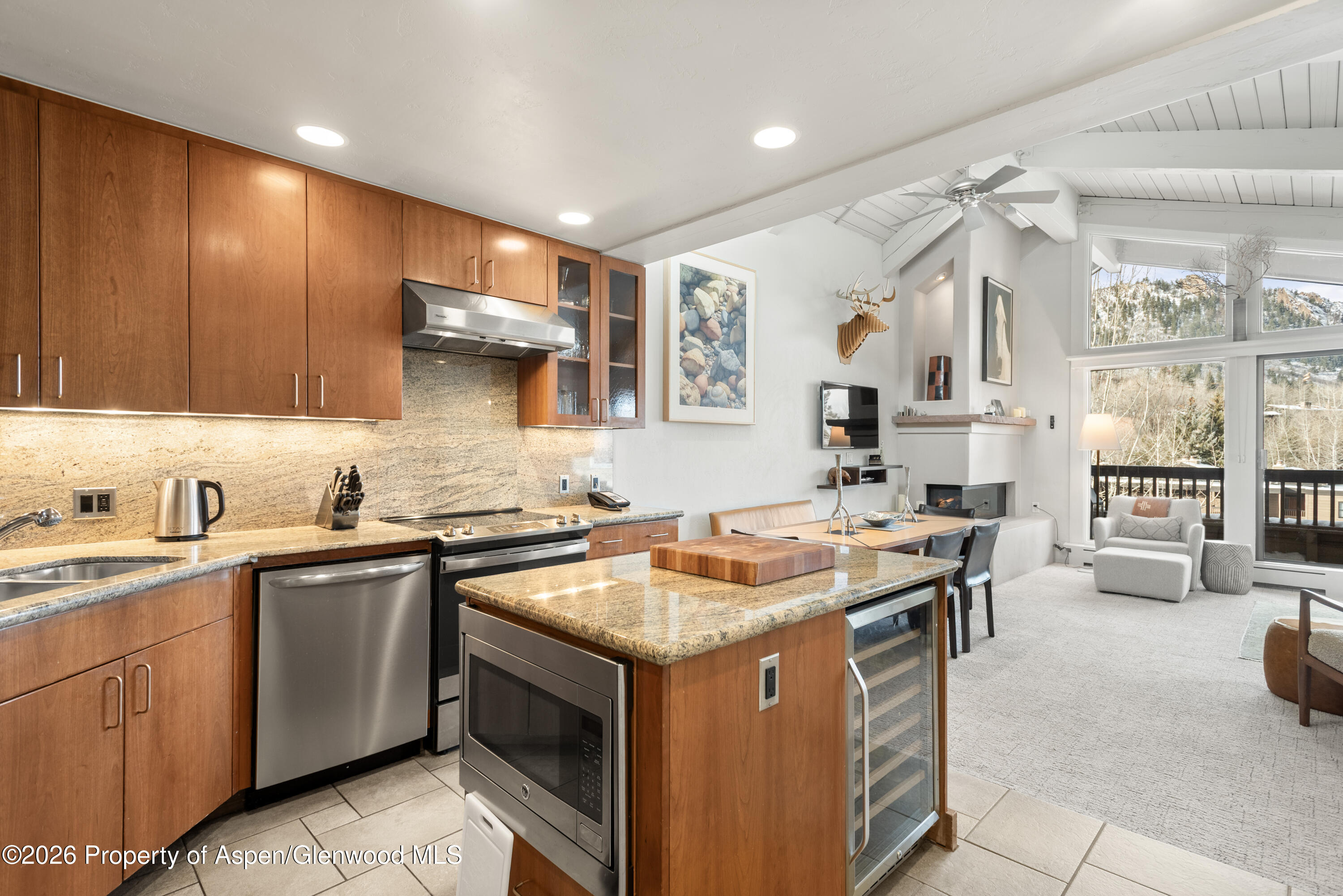 610 S West End Street H403