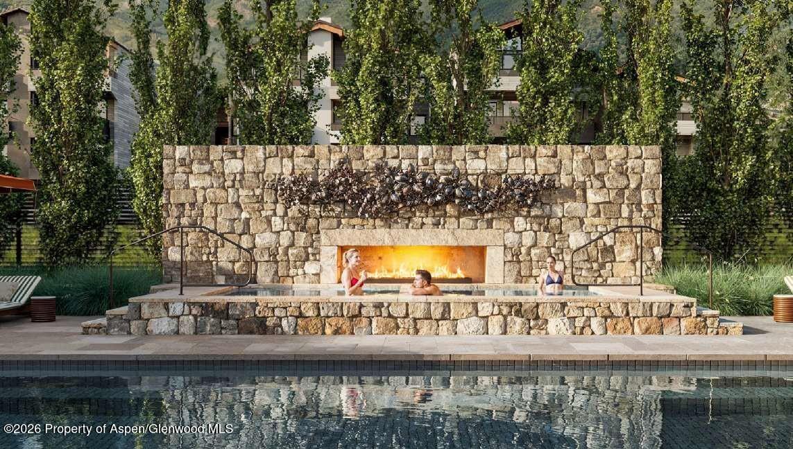 610 S West End Street H403