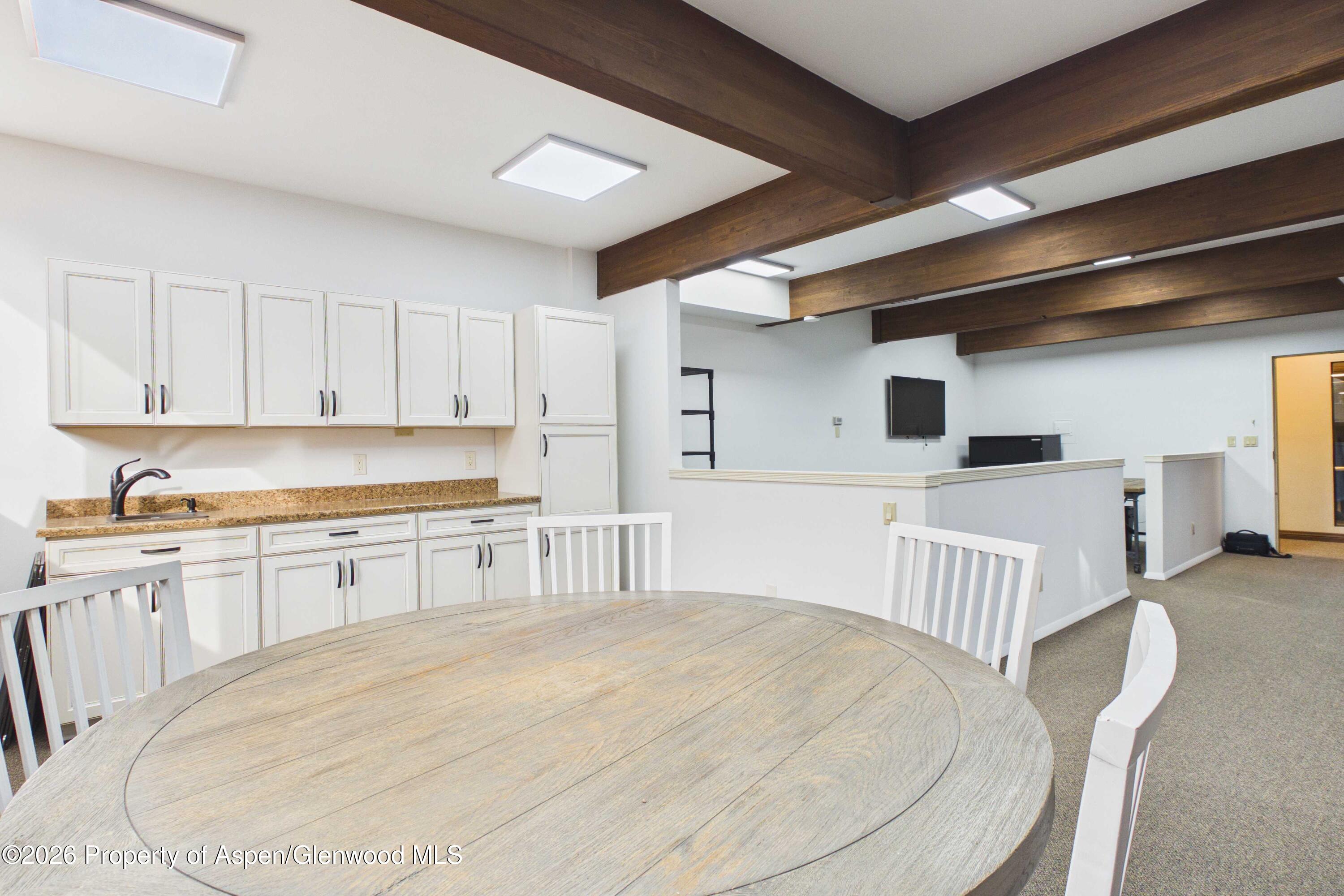 215 S Monarch Street G101