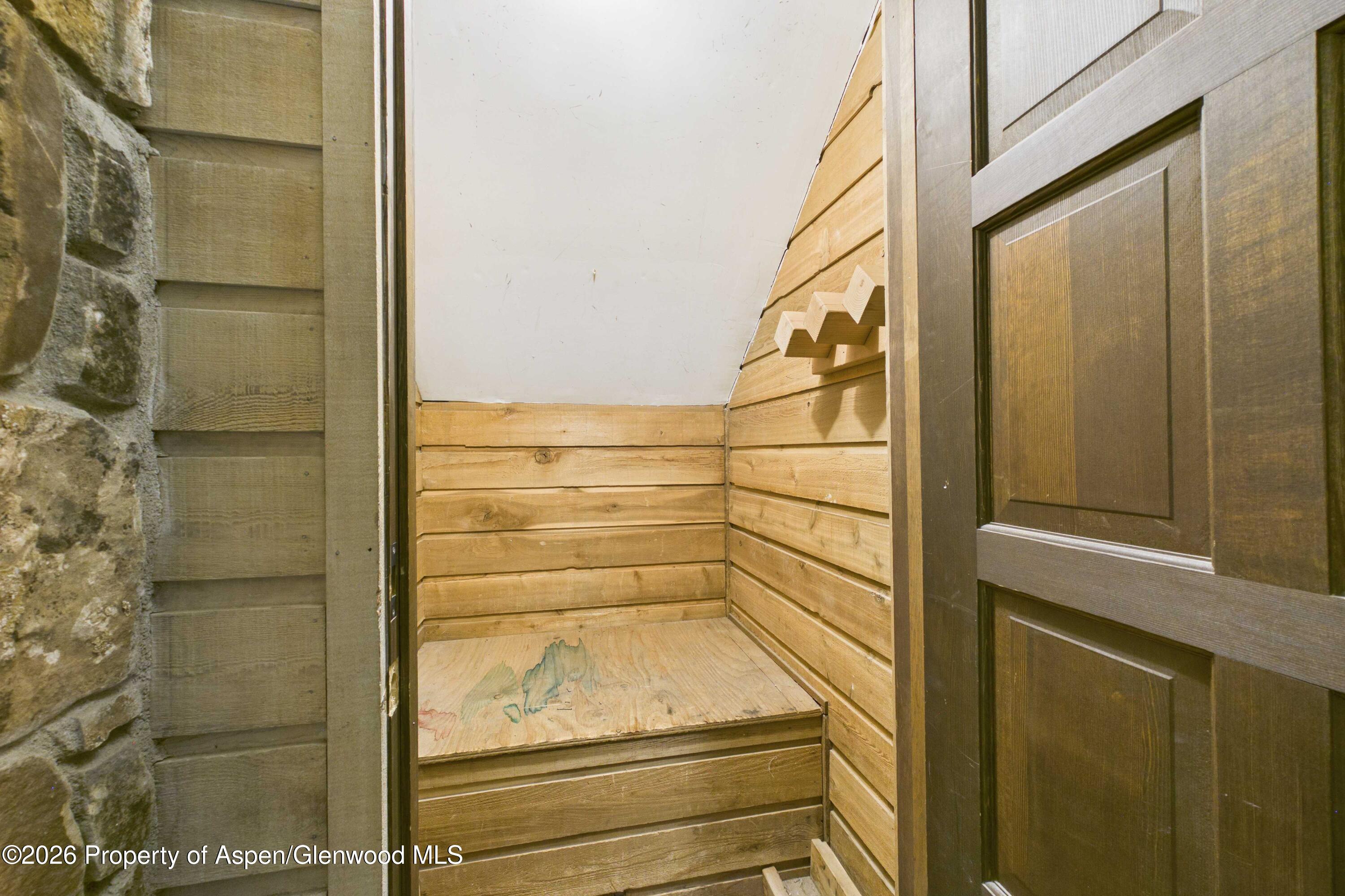 651 S Monarch Street 104